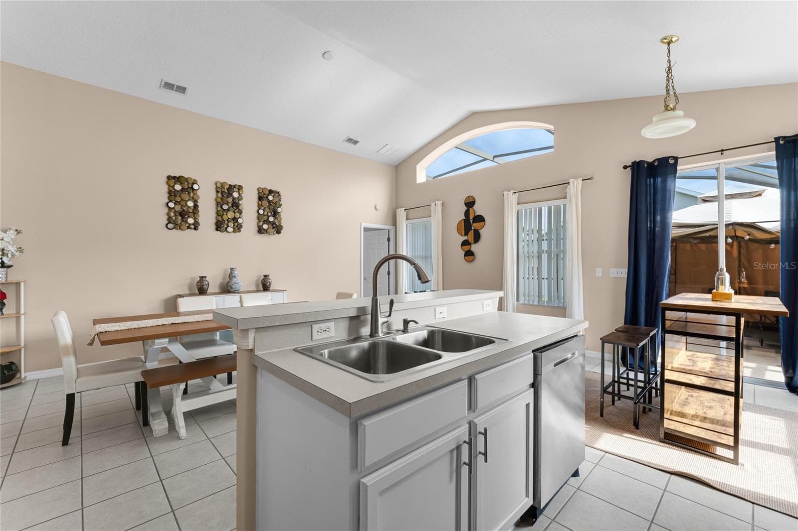 Single Family Residence at 616 CORVINA DR, DAVENPORT, photo 10 of 28