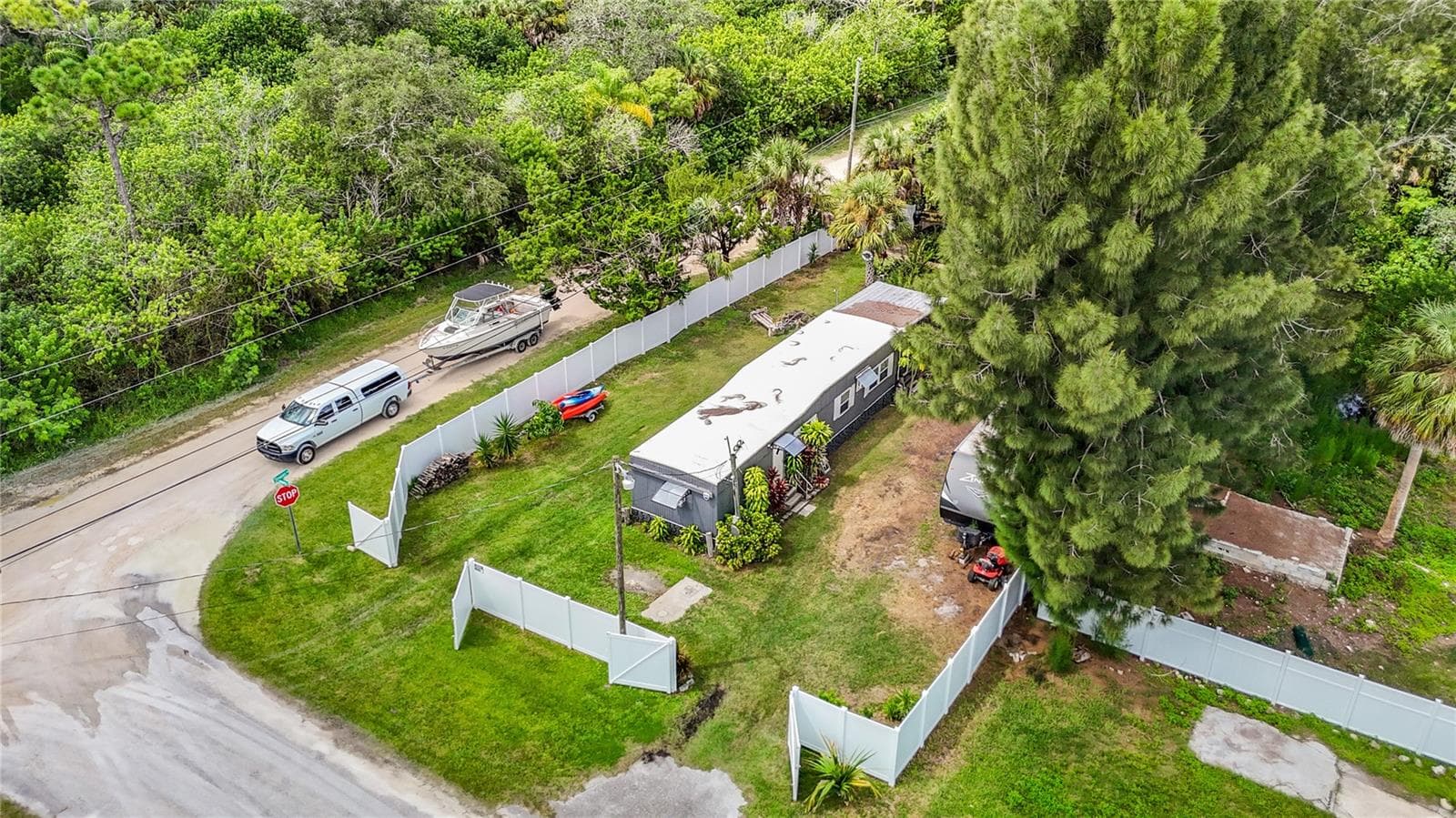 Mobile Home at 14529 WILLIAMS LN, HUDSON, photo 3 of 84