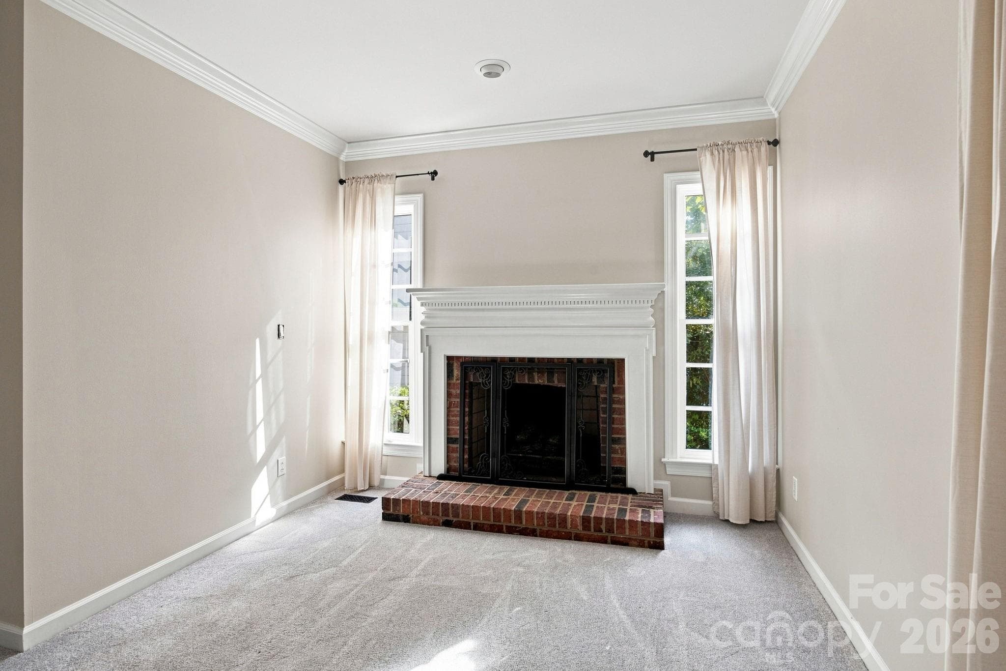 Single Family Residence at 5111 Downing Creek Drive, Charlotte, photo 6 of 48