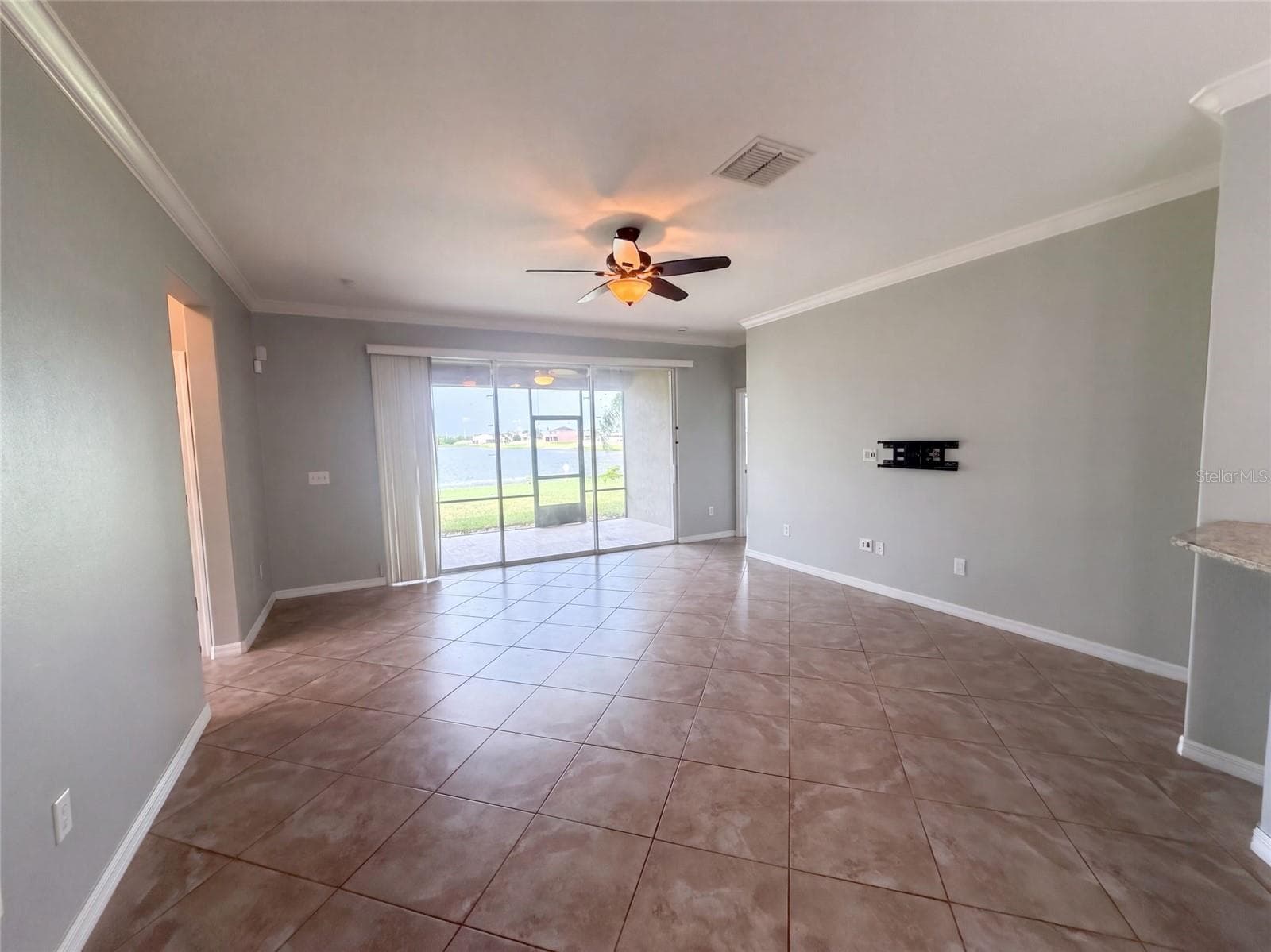 Single Family Residence at 626 TANANA FALL DR, RUSKIN, photo 3 of 36