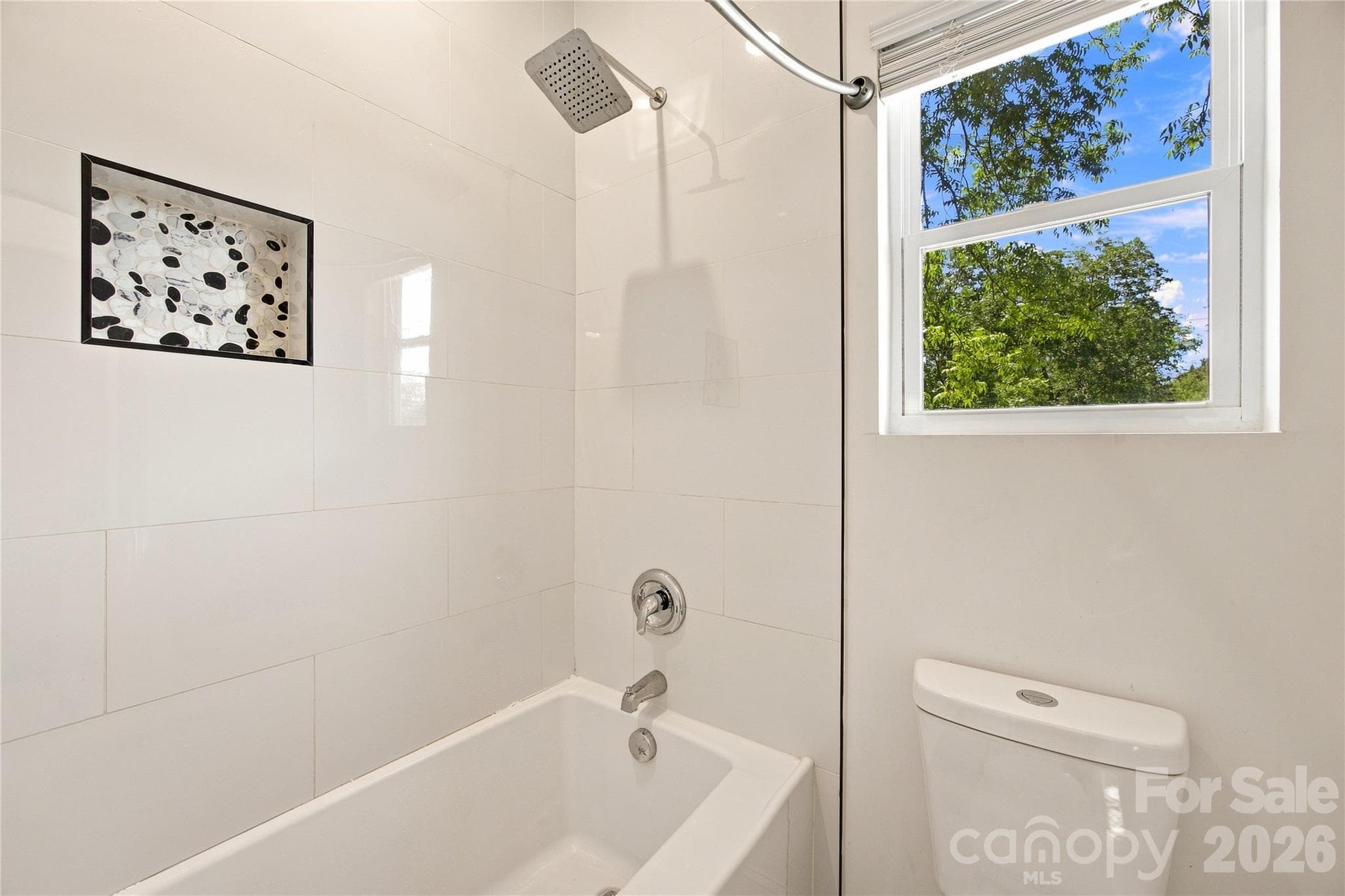 Single Family Residence at 103 Pleasant Hill Street, Lancaster, photo 10 of 19