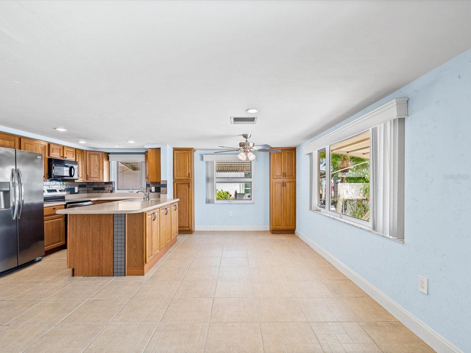 Kitchen/Dining Area - 12612 4TH ISLE, HUDSON