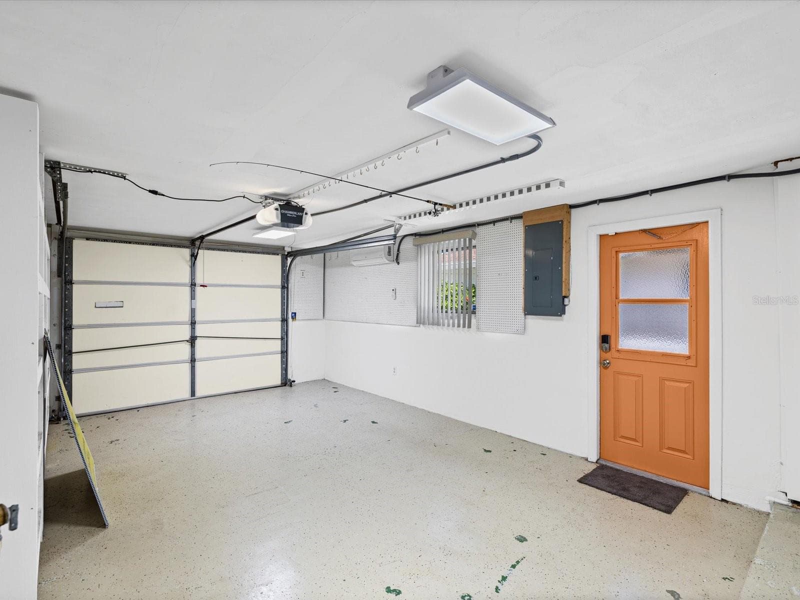 Garage - 12612 4TH ISLE, HUDSON