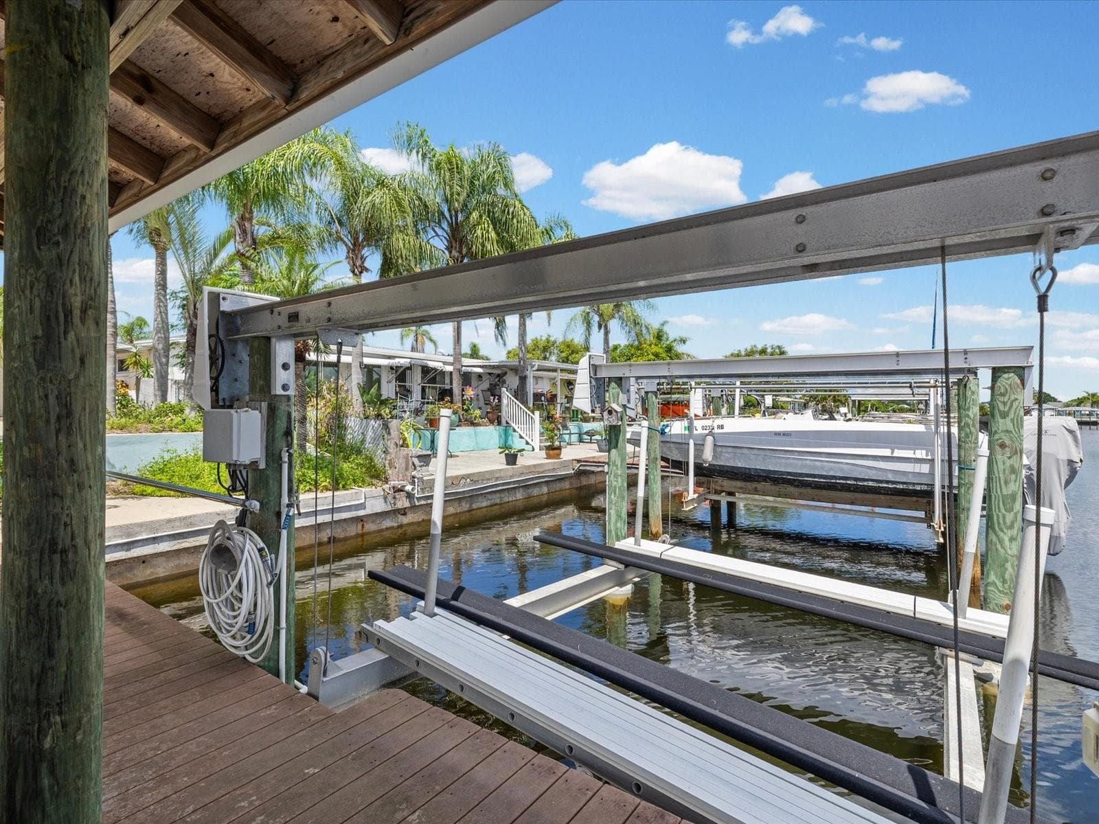 Boat Lift - 12612 4TH ISLE, HUDSON