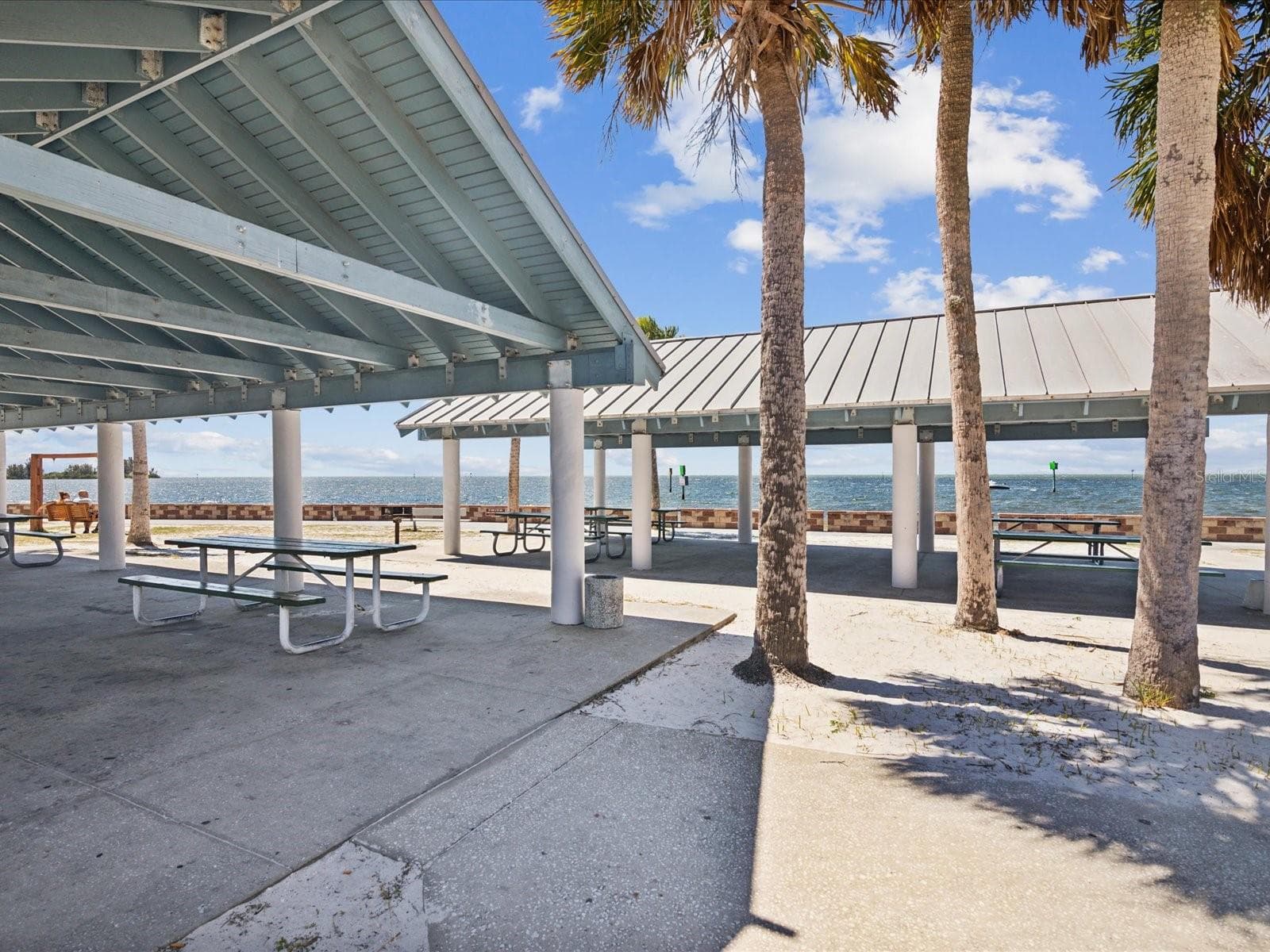 Robert J. Strickland Memorial Park - 12612 4TH ISLE, HUDSON