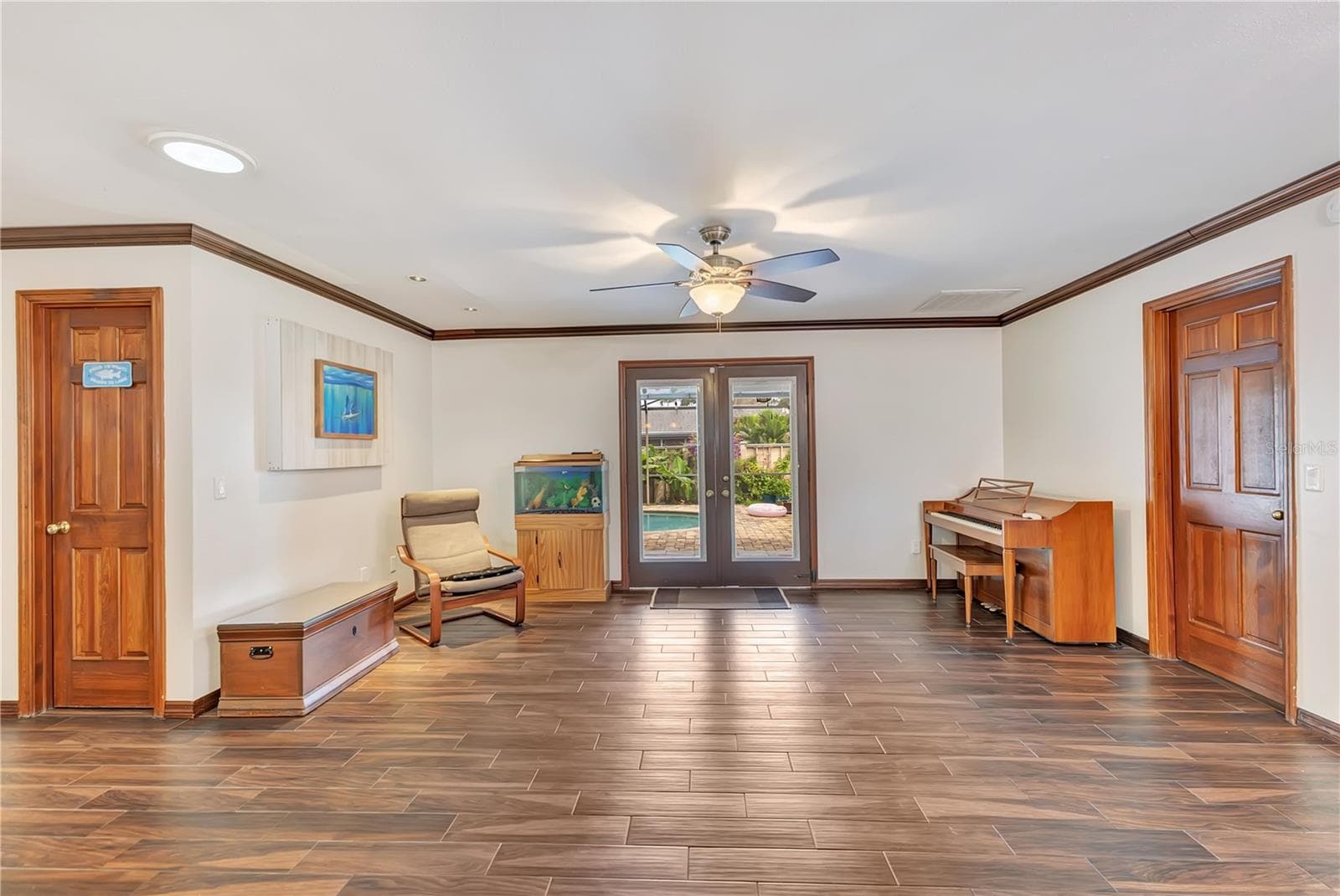Single Family Residence at 6605 CITRUS VALLEY DR, BELLE ISLE, photo 9 of 49