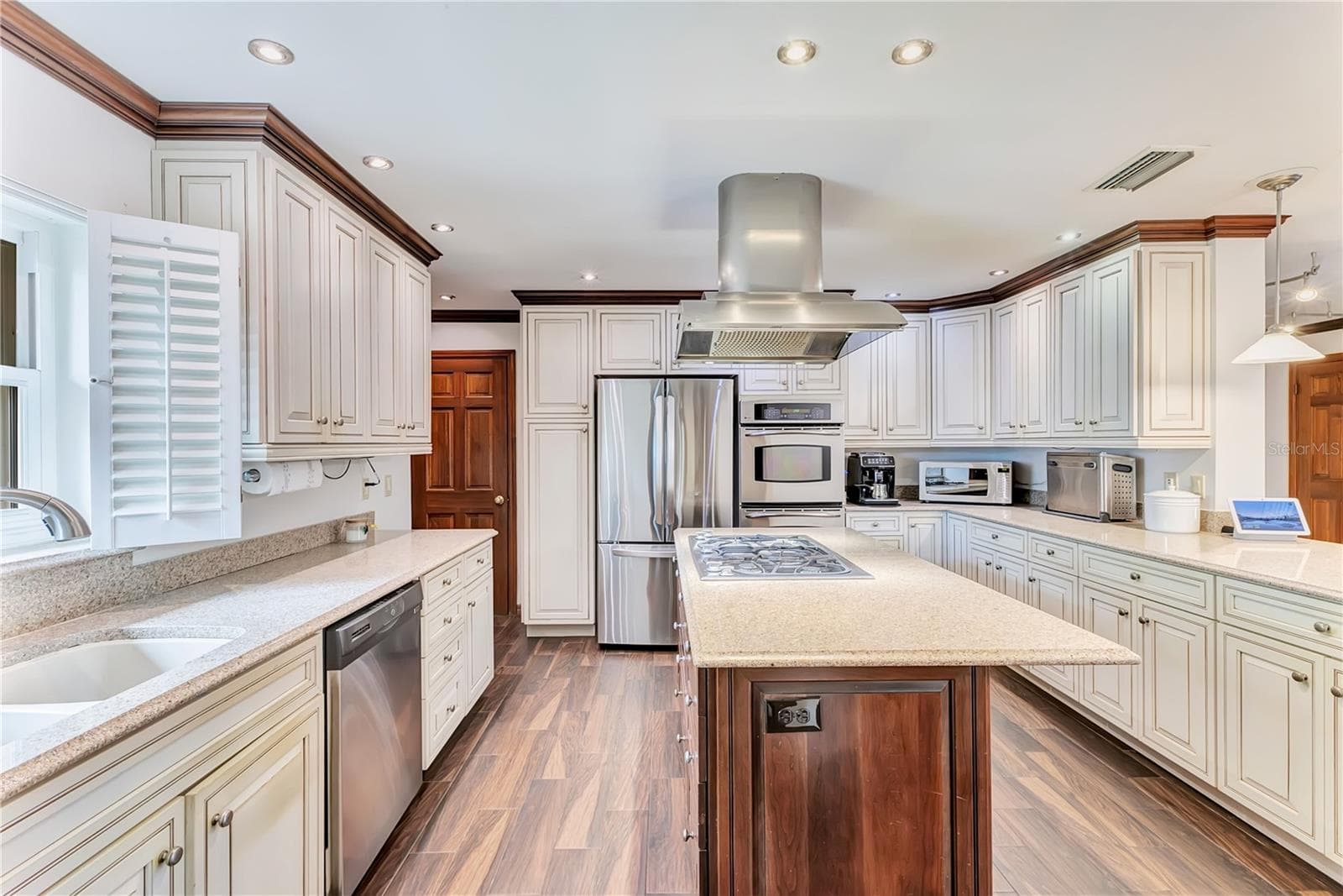 Single Family Residence at 6605 CITRUS VALLEY DR, BELLE ISLE, photo 13 of 49