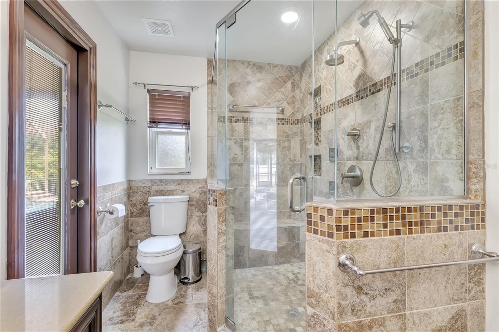 Single Family Residence at 6605 CITRUS VALLEY DR, BELLE ISLE, photo 21 of 49