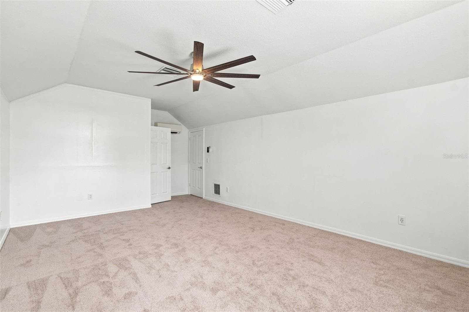 Single Family Residence at 1512 CROOKED STICK DR, VALRICO, photo 52 of 87