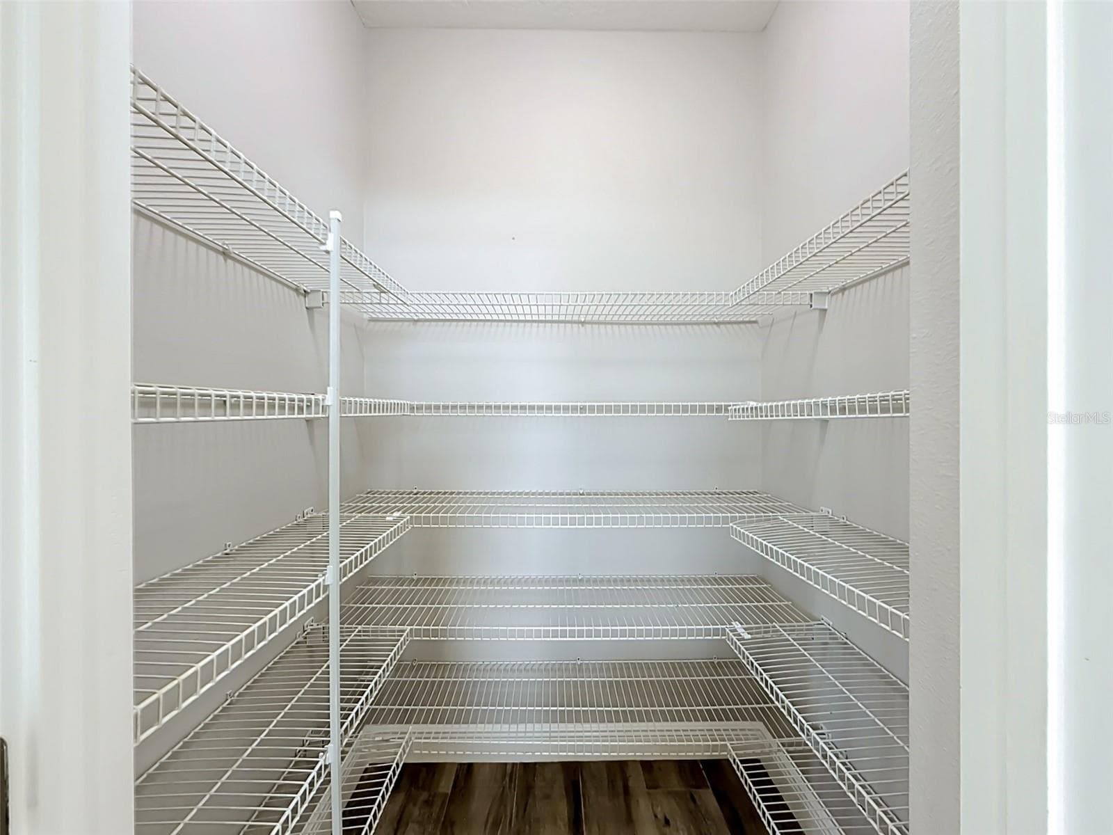 Linen/storage closet with shelving - 852 N JACKS LAKE RD, CLERMONT