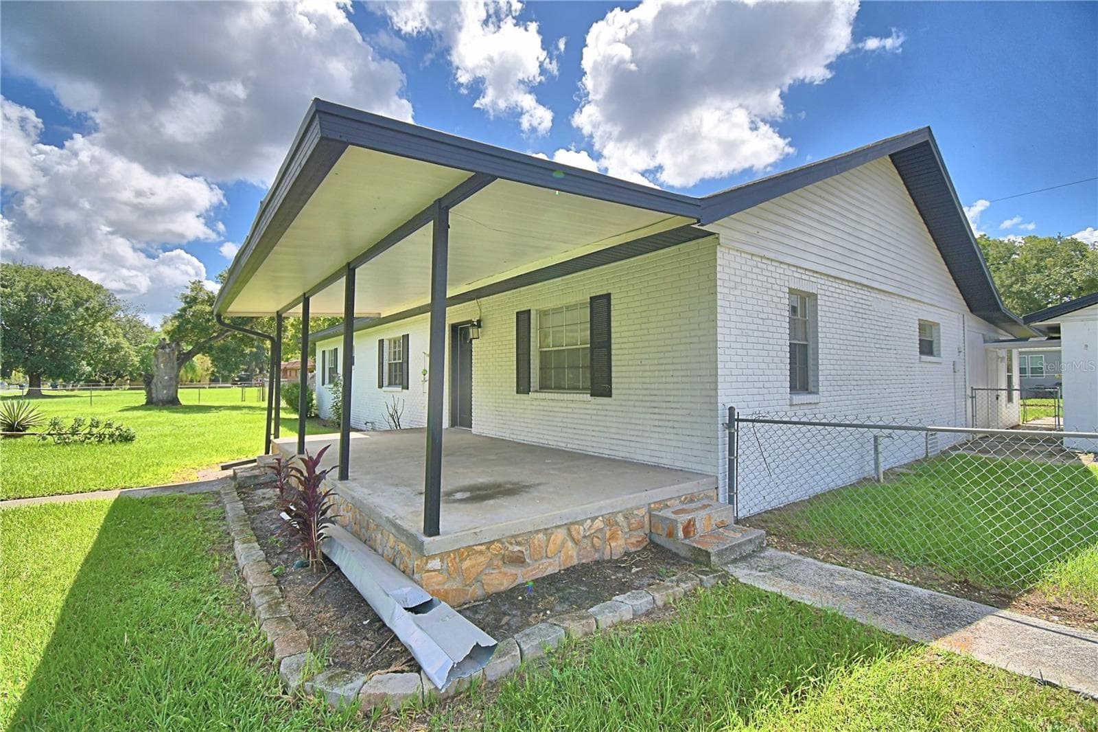 Single Family Residence at 3225 OAKLAND RD N, LAKELAND, photo 3 of 64