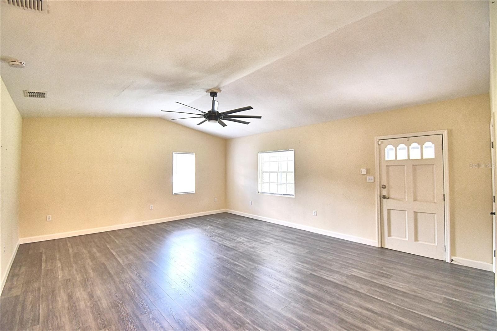 Single Family Residence at 3225 OAKLAND RD N, LAKELAND, photo 6 of 64