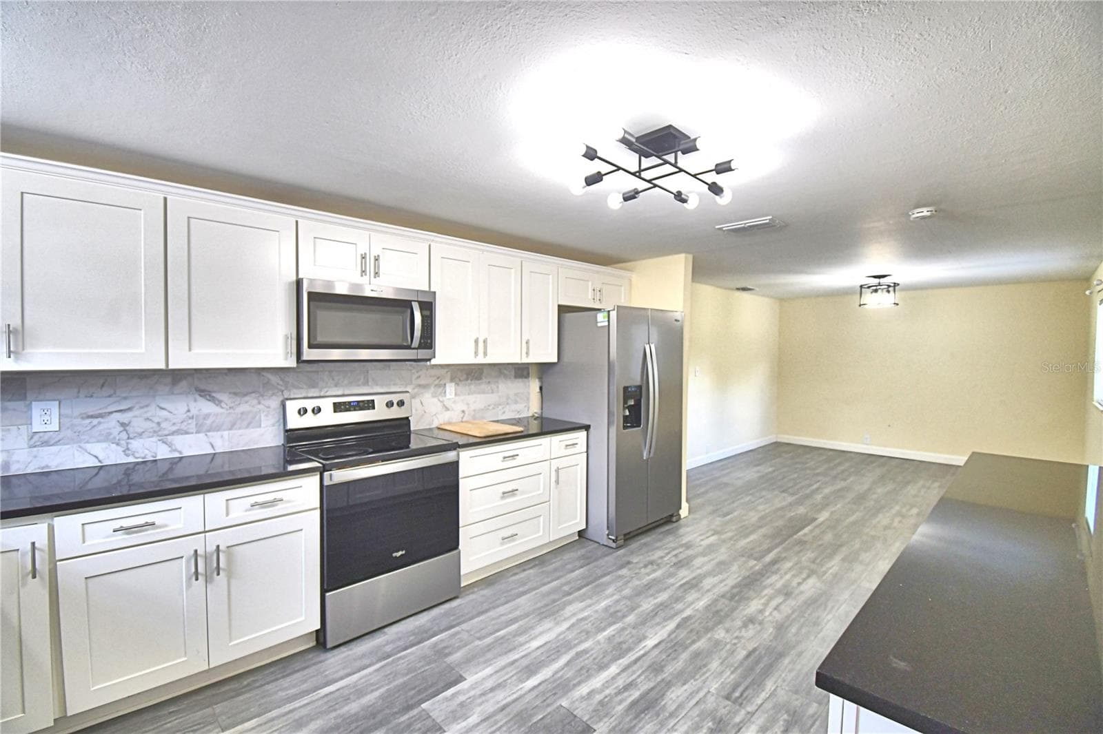 Single Family Residence at 3225 OAKLAND RD N, LAKELAND, photo 16 of 64