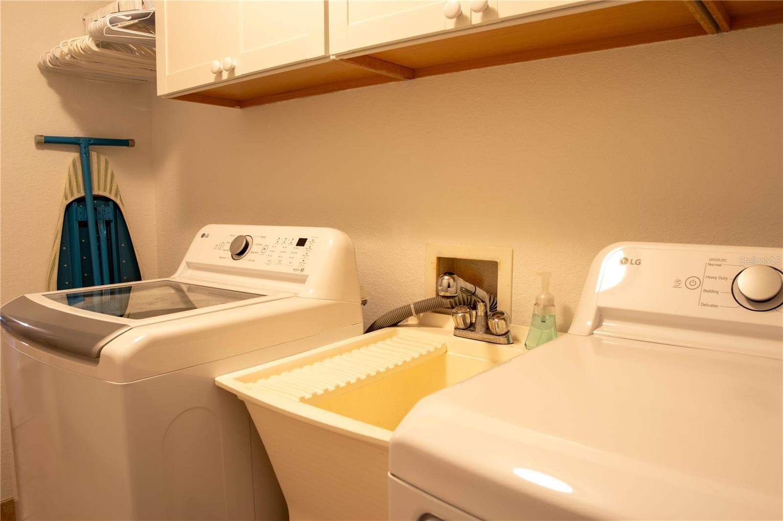 Washer and Dryer in Laundry Room - 6093 VELVET LOOP, LAKELAND