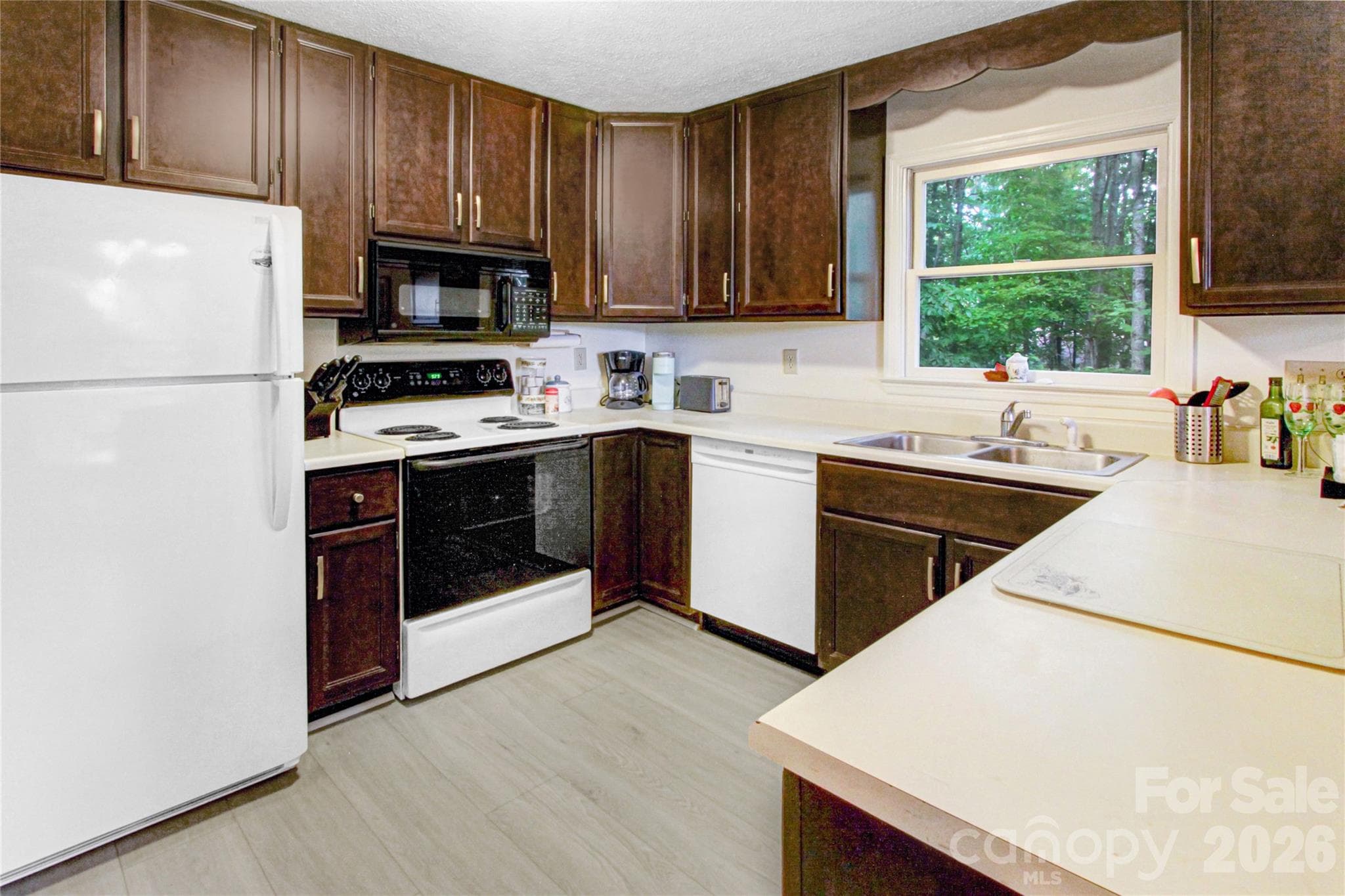 Condominium at 73 Toxaway Views Drive, Lake Toxaway, photo 18 of 42