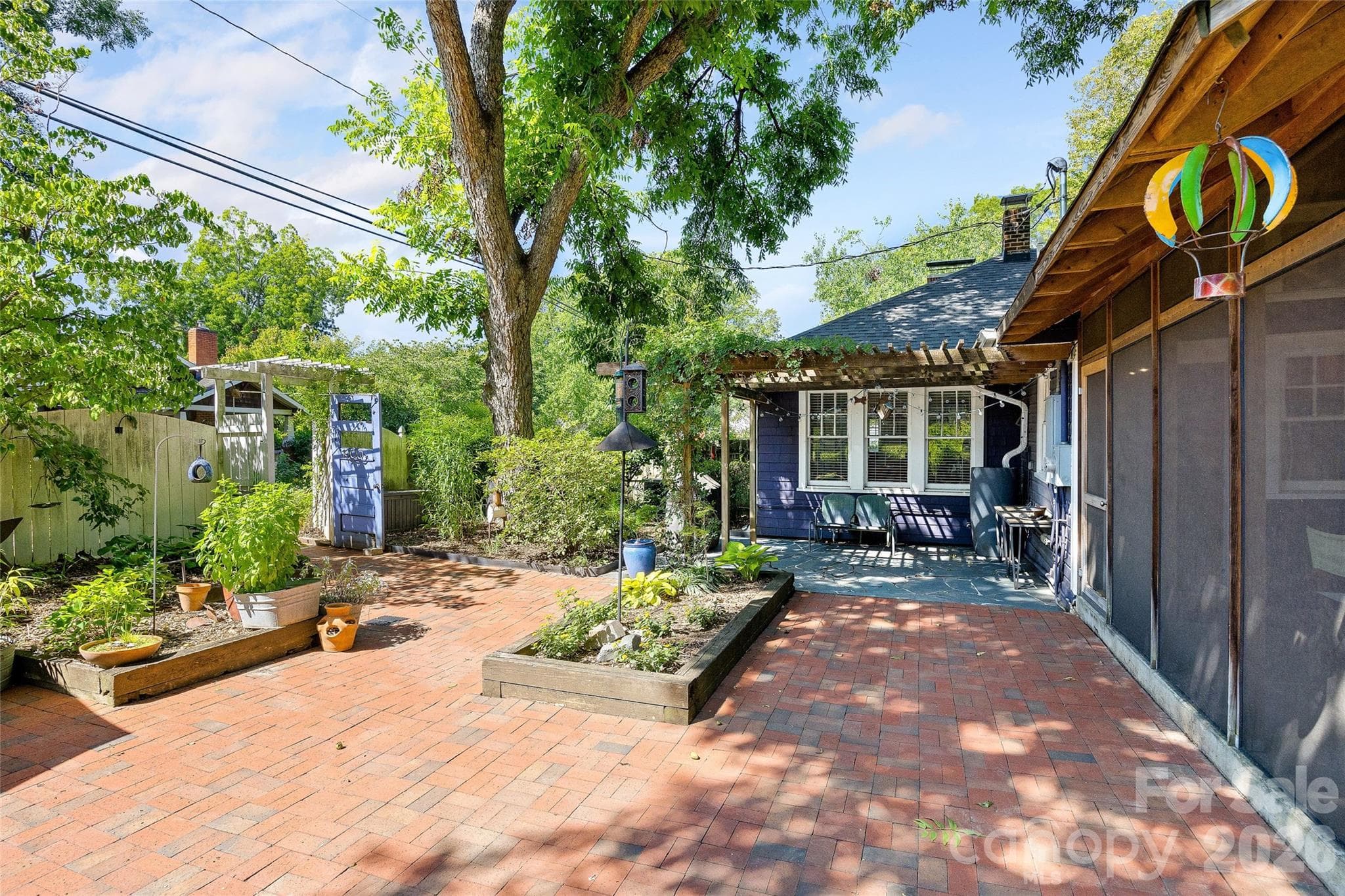 Single Family Residence at 1900 Thomas Avenue, Charlotte, photo 22 of 41