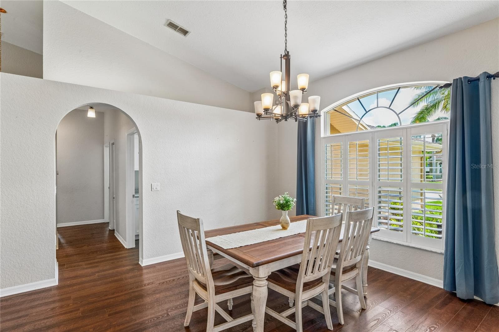 Dining area - 23218 CYPRESS TRAIL DR, LUTZ