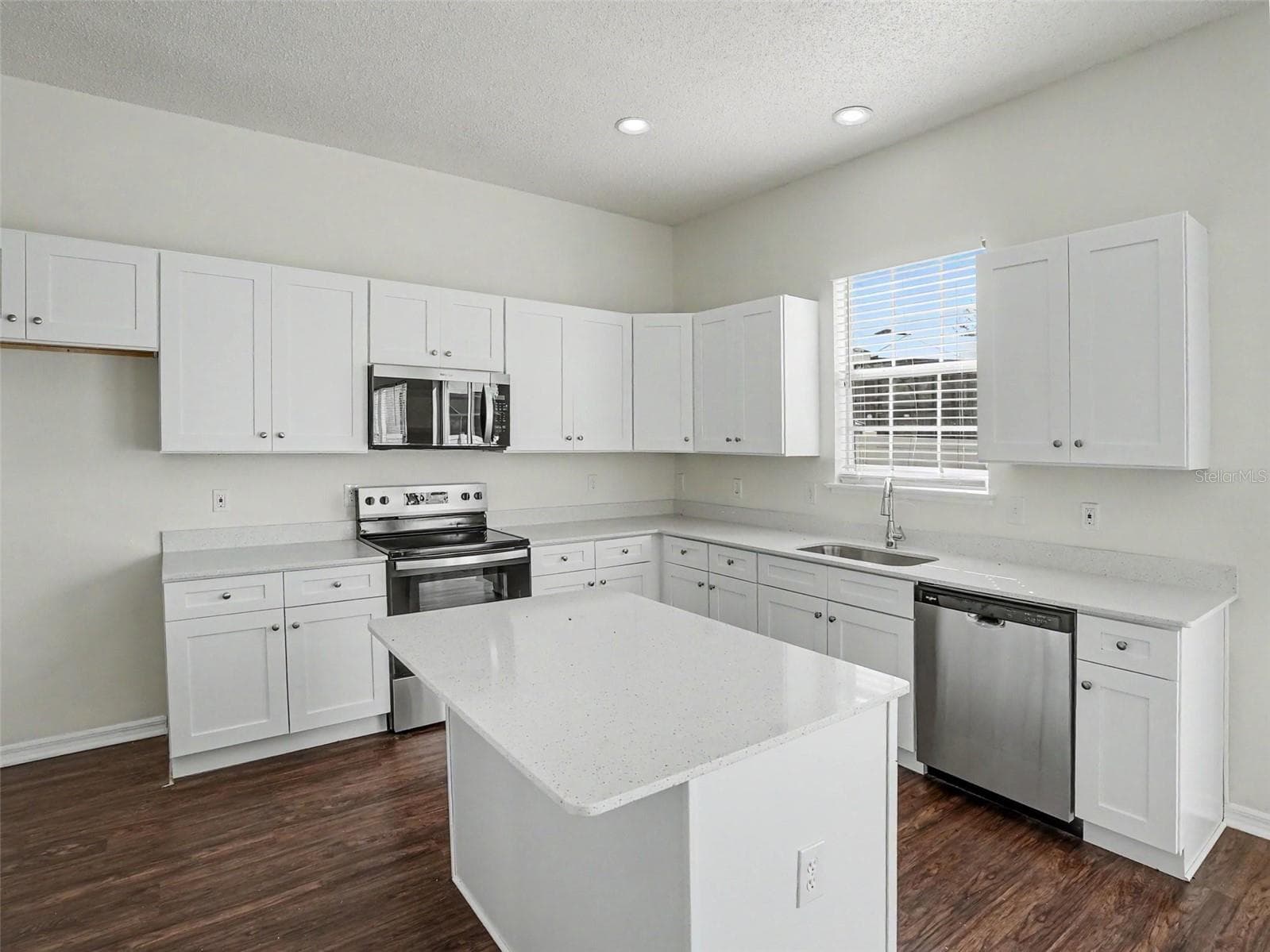 Single Family Residence at 2220 SAND ARBOR CIR, ORLANDO, photo 7 of 31