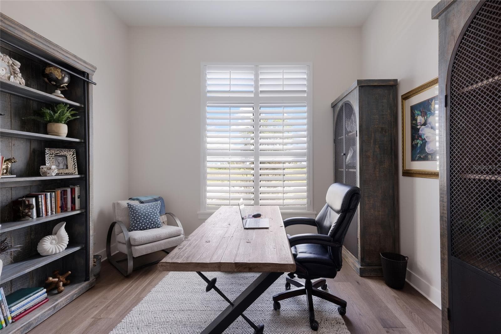 Office or 5th bedroom with en suite and walk-in closet - 17129 WATERWORKS TER, VENICE