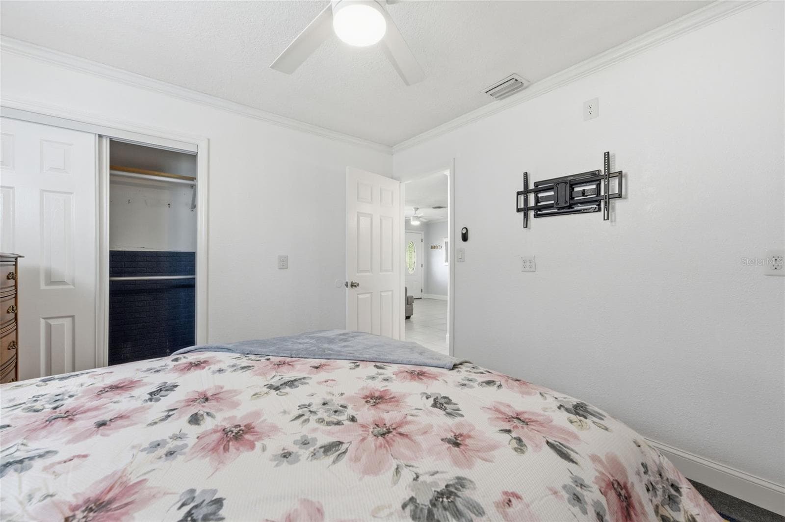 Single Family Residence at 6424 BOATYARD DR, HUDSON, photo 24 of 47