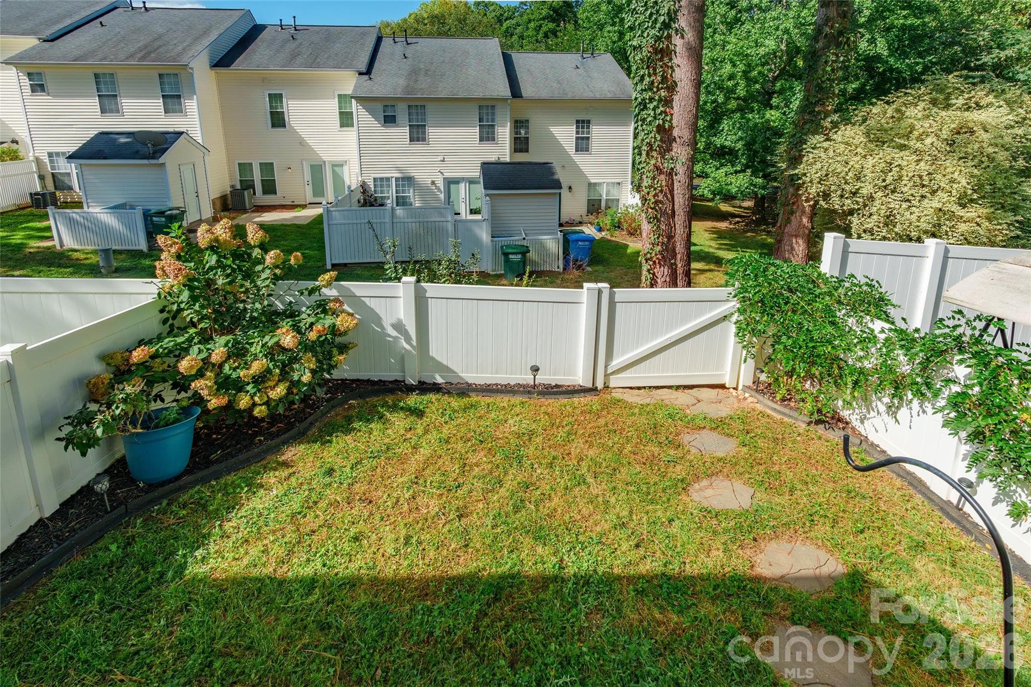 Townhouse at 4001 Waterside Lane, Cramerton, photo 28 of 34
