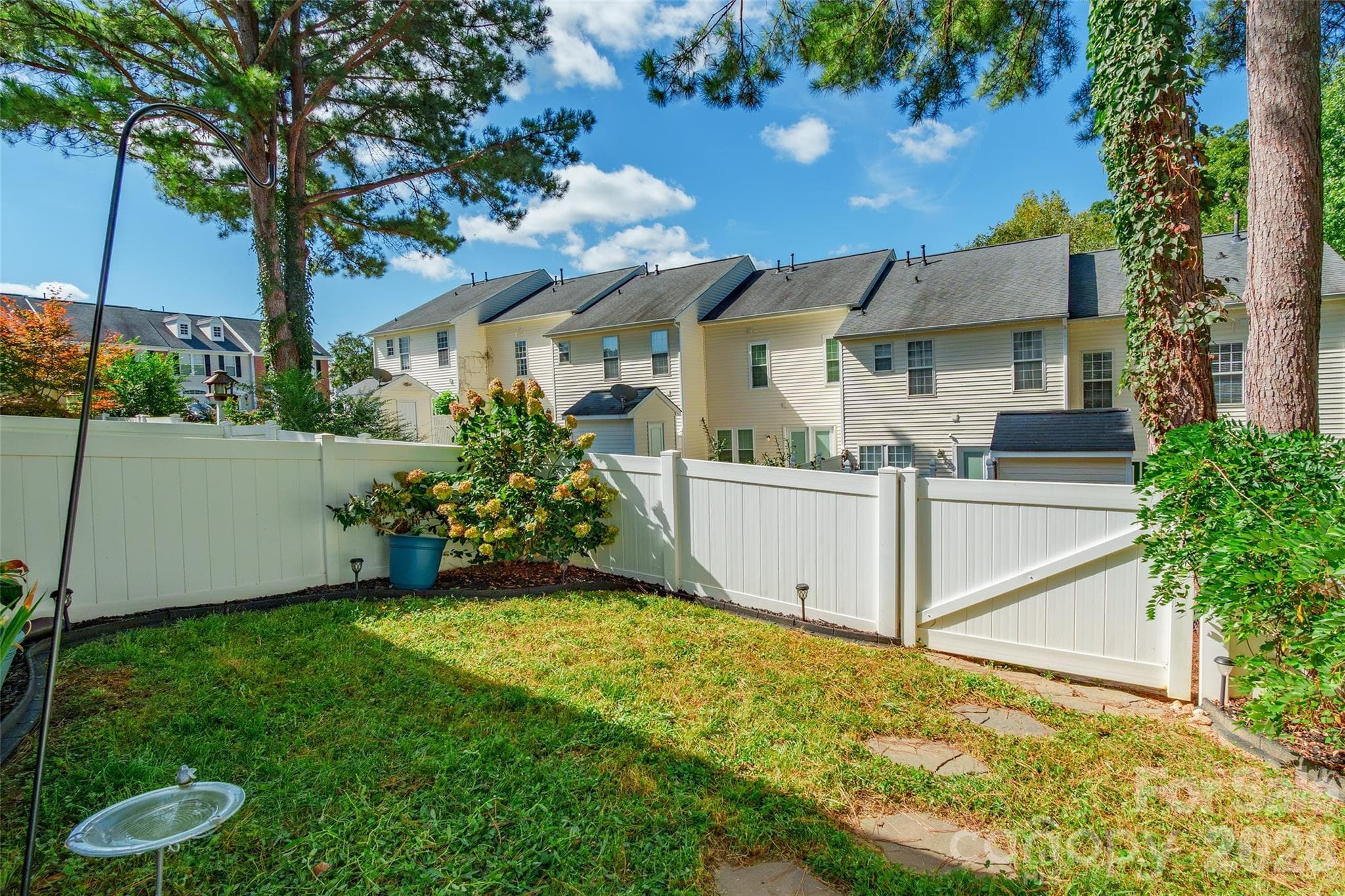 Townhouse at 4001 Waterside Lane, Cramerton, photo 29 of 34
