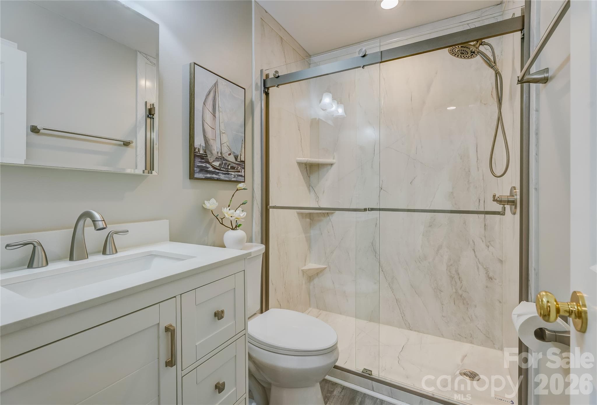 Full bath - 946 Lake Club Drive, Rock Hill