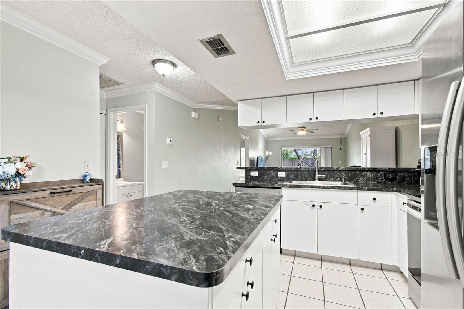 Condominium at 10853 43RD ST N #1307, CLEARWATER, photo 6 of 29