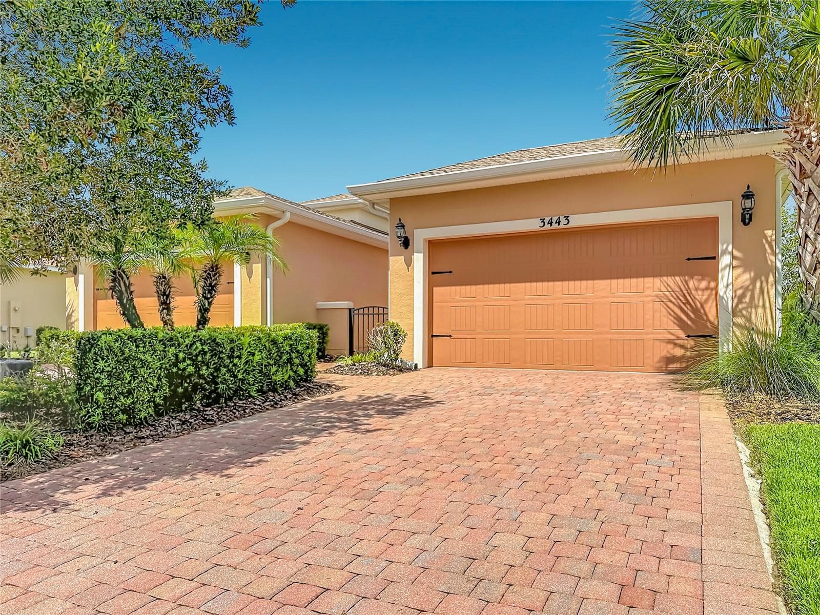 3443 FALLBROOK DR
