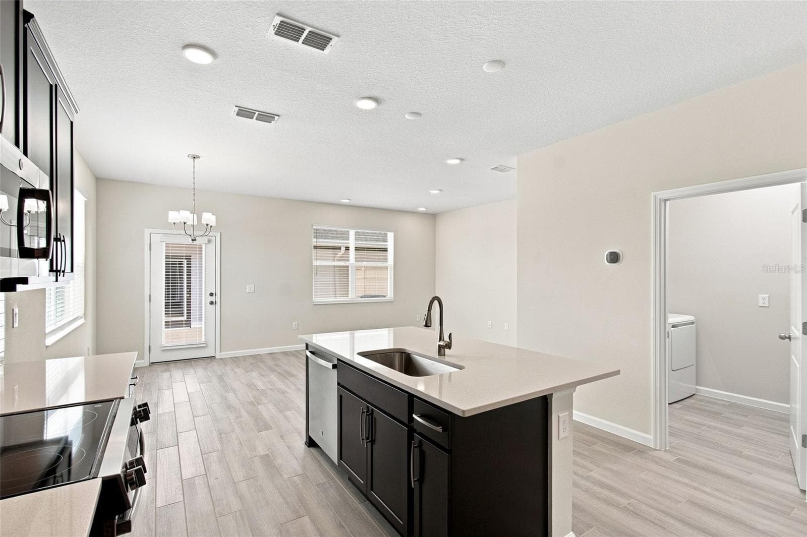 Townhouse at 5192 CENTER LAKE RANCH BLVD, ST CLOUD, photo 2 of 40