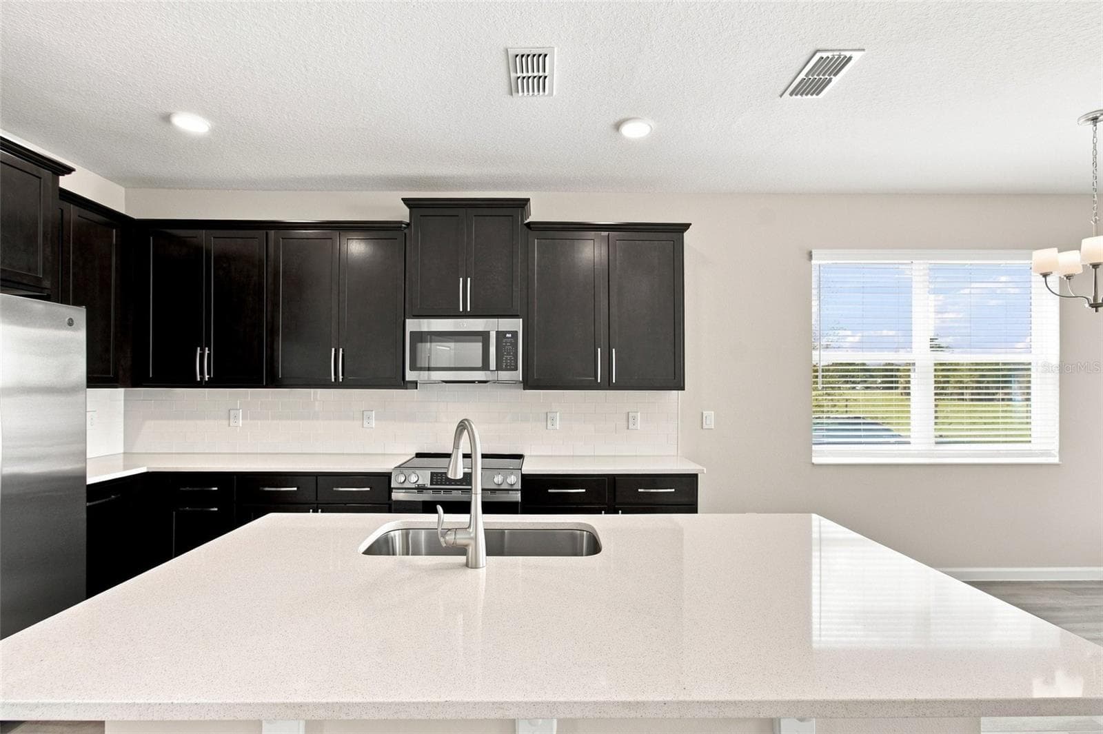 Townhouse at 5192 CENTER LAKE RANCH BLVD, ST CLOUD, photo 9 of 40