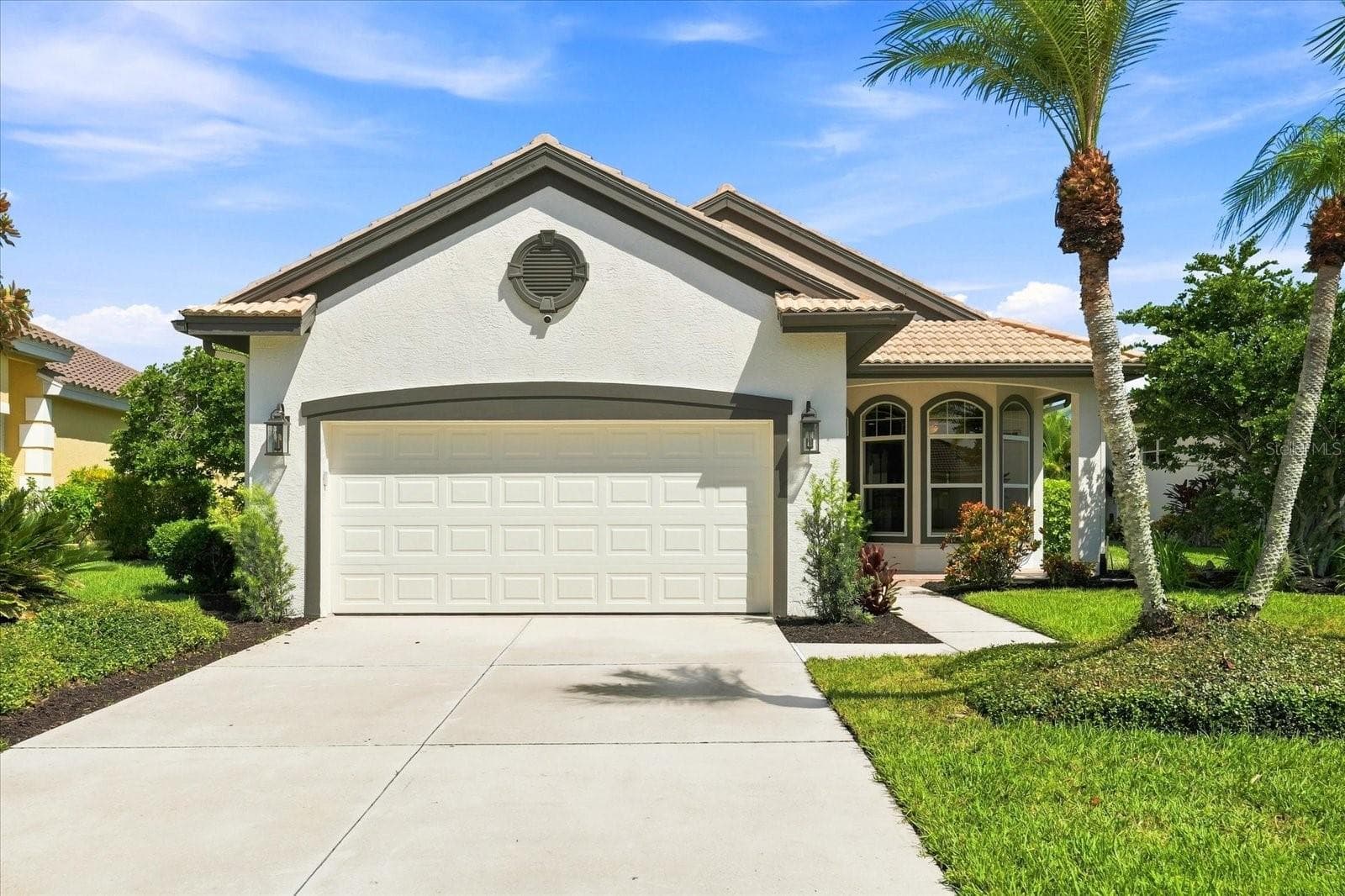 Single Family Residence at 10209 SILVERADO CIR, LAKEWOOD RANCH, photo 45 of 61