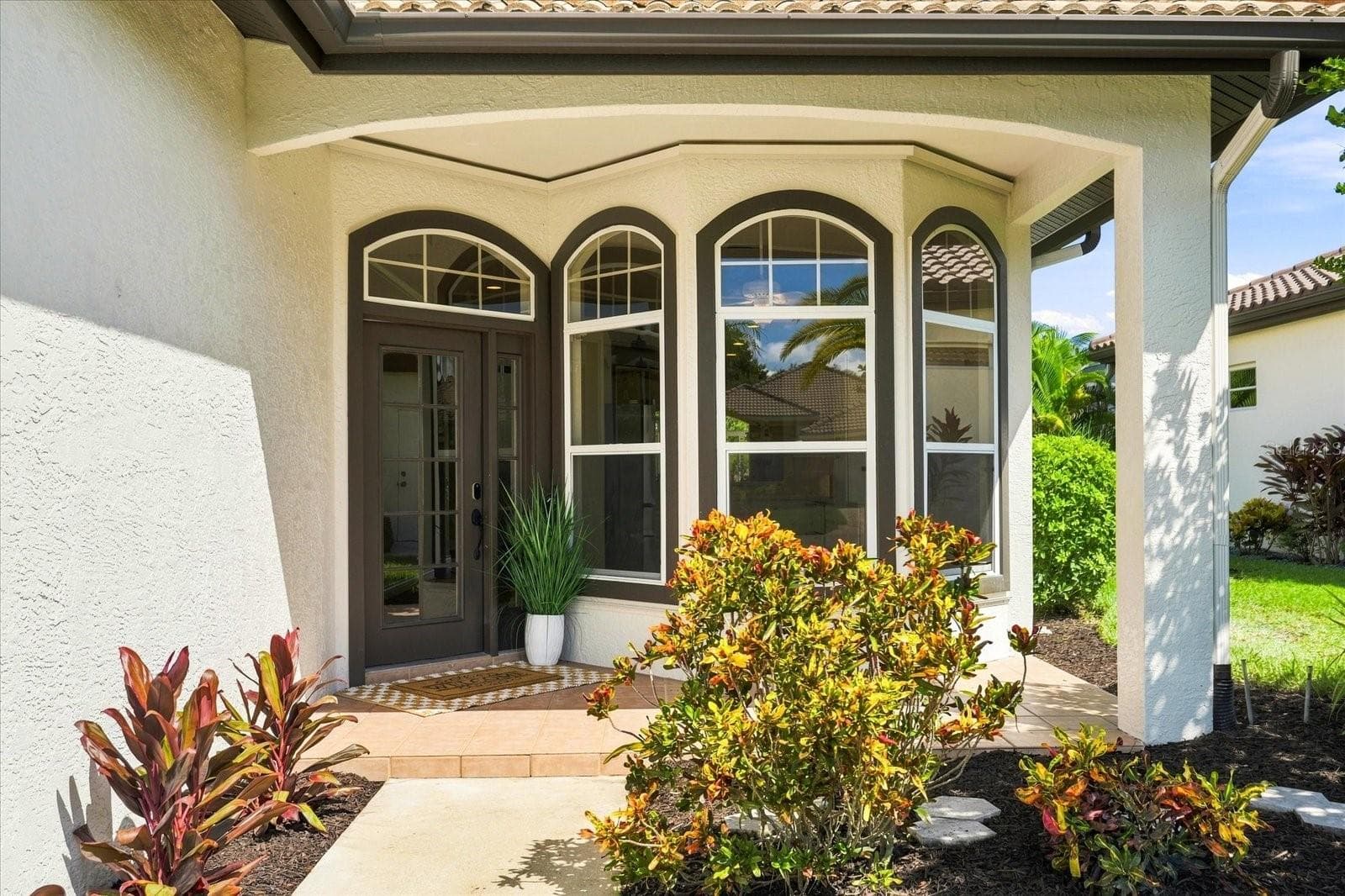 Single Family Residence at 10209 SILVERADO CIR, LAKEWOOD RANCH, photo 46 of 61