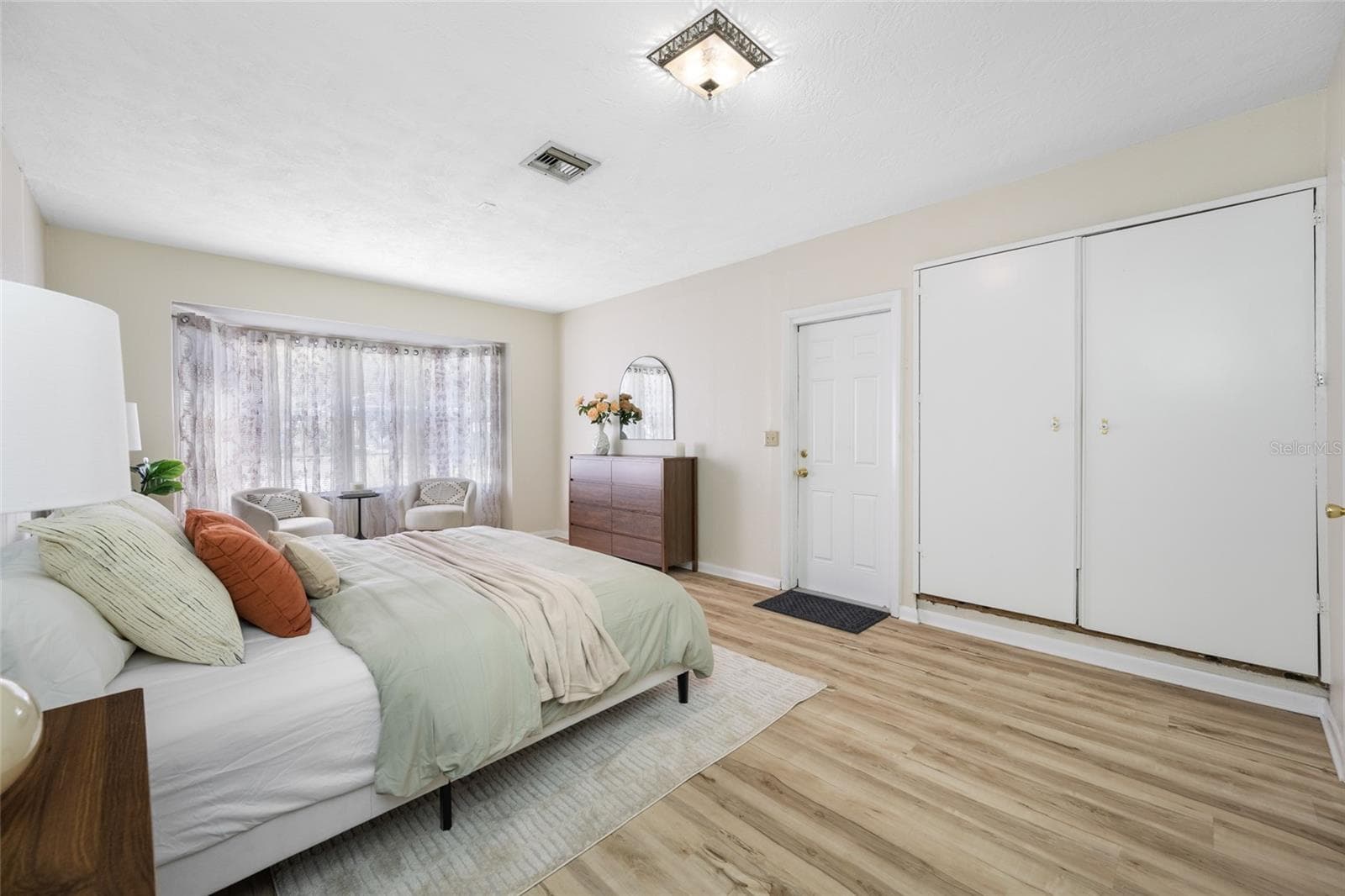 Single Family Residence at 8056 30TH AVE N, ST PETERSBURG, photo 13 of 36