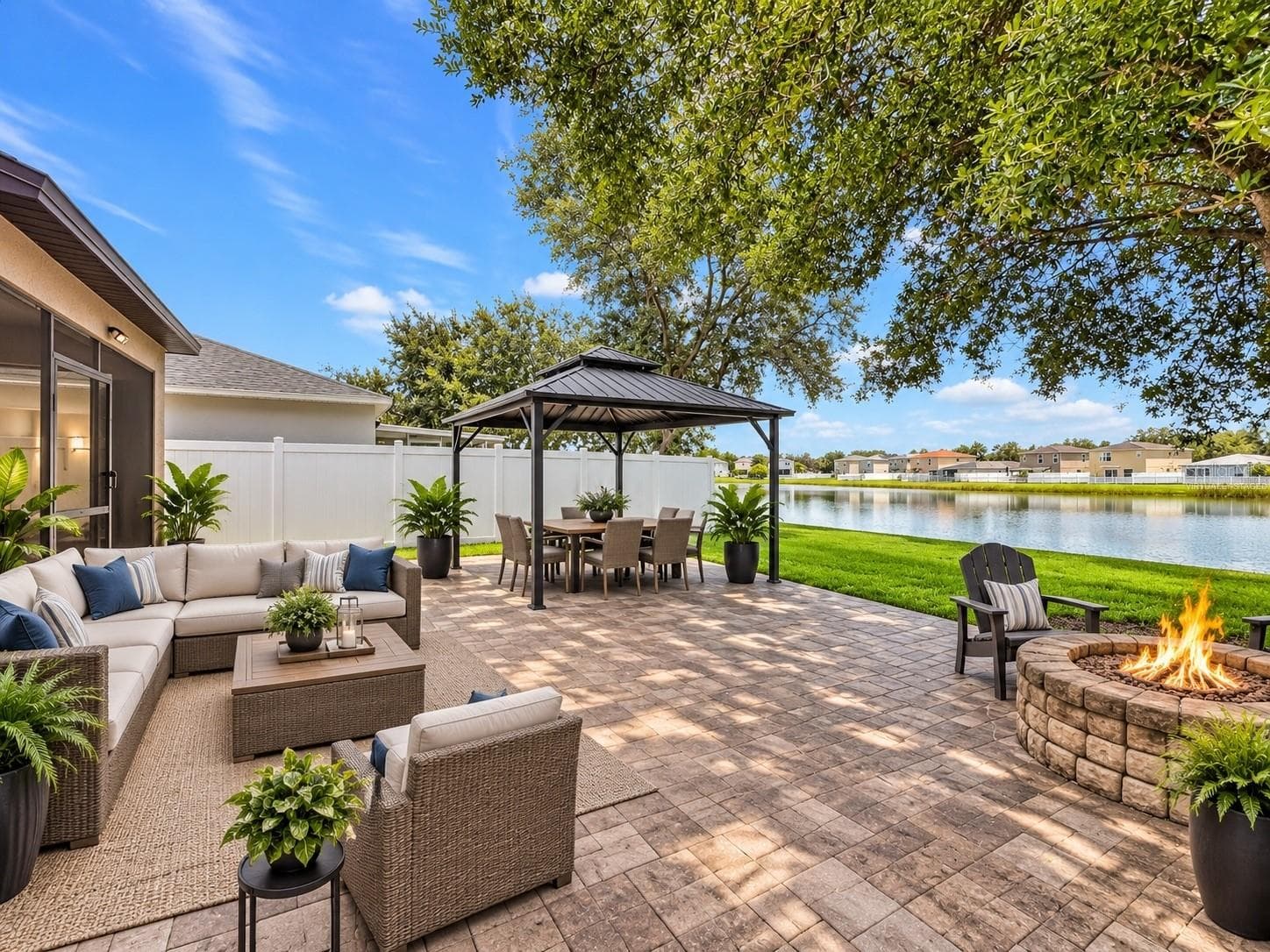 Virtually staged! Very easy to recreate. - 7931 CARRIAGE POINTE DR, GIBSONTON