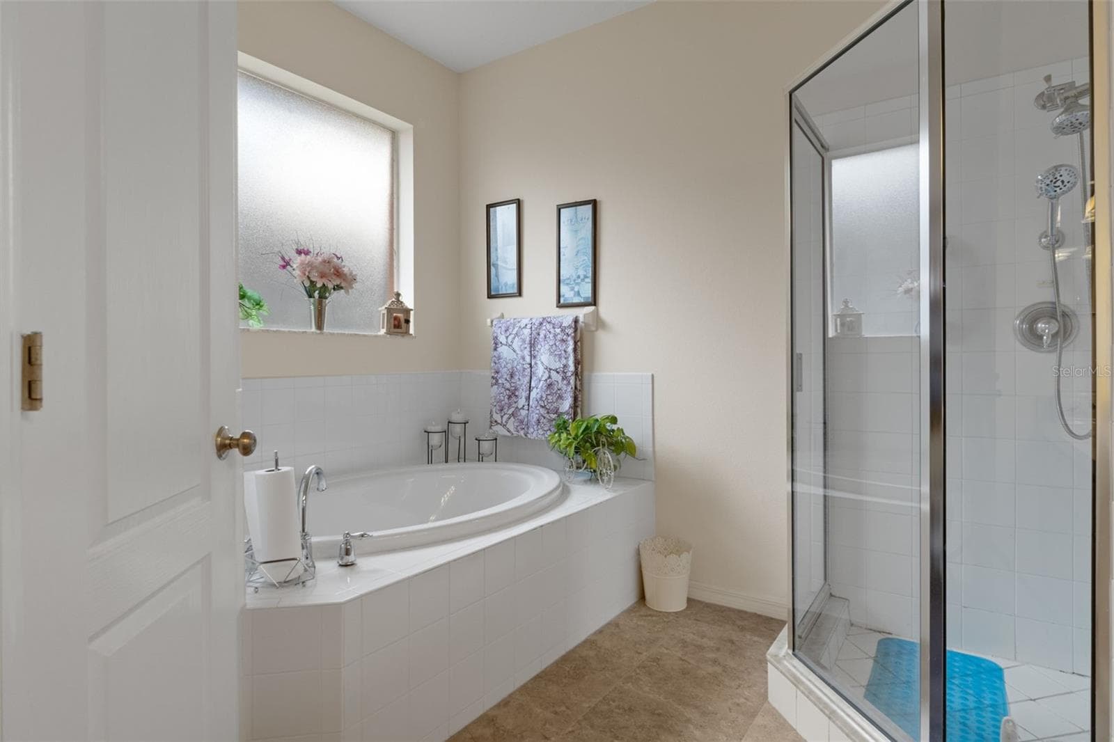 GThe Mast Bathroom has a Garden Tub and Step-In Shower - 14056 LEYBOURNE WAY, SPRING HILL