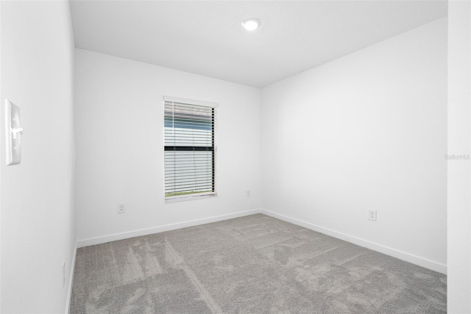 Single Family Residence at 7112 CANOPY LN, LAKELAND, photo 12 of 13