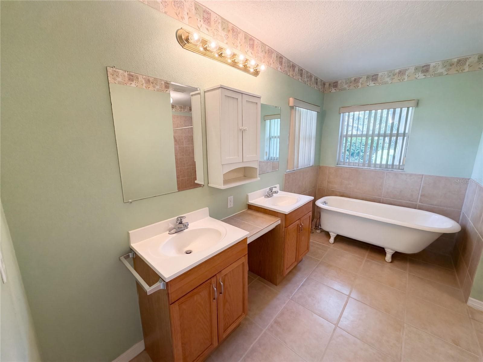 Single Family Residence at 1784 S CARRIAGE TER, HOMOSASSA, photo 33 of 51