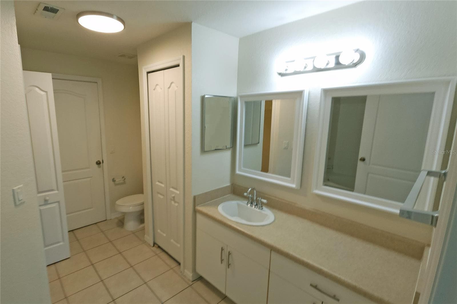 Bathroom-1 - 4138 CENTRAL SARASOTA PKWY #1521, SARASOTA