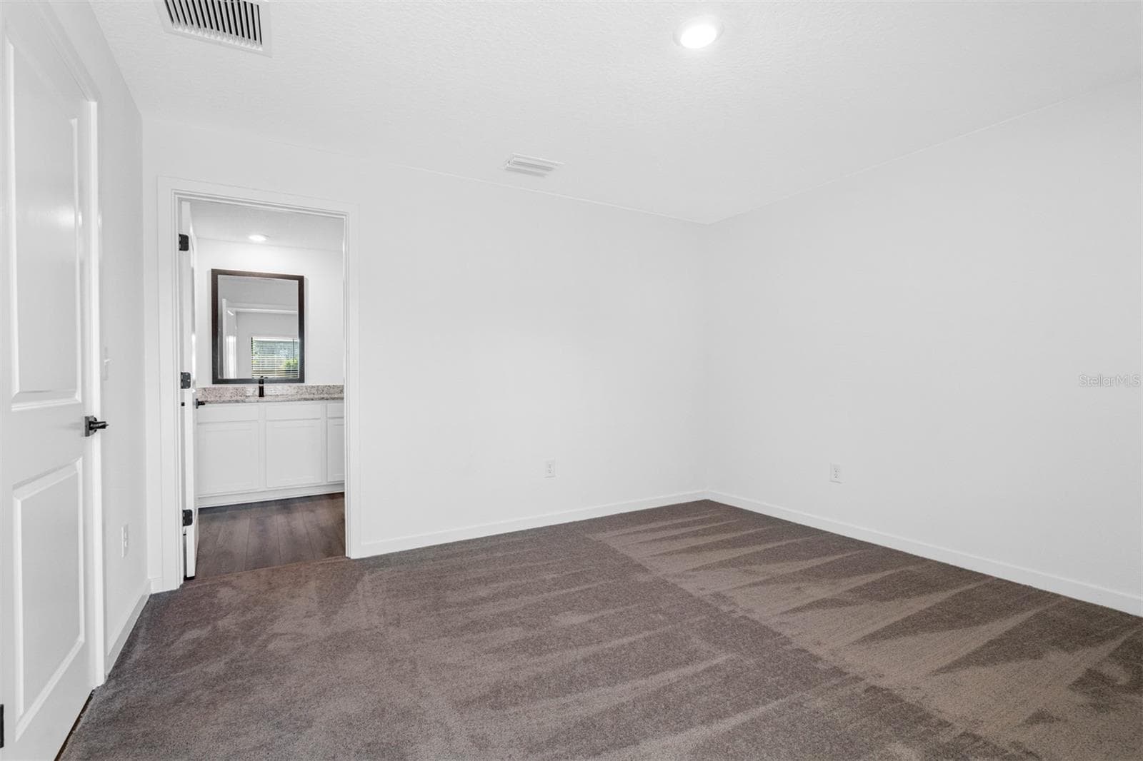 Single Family Residence at 7124 CANOPY LN, LAKELAND, photo 5 of 13