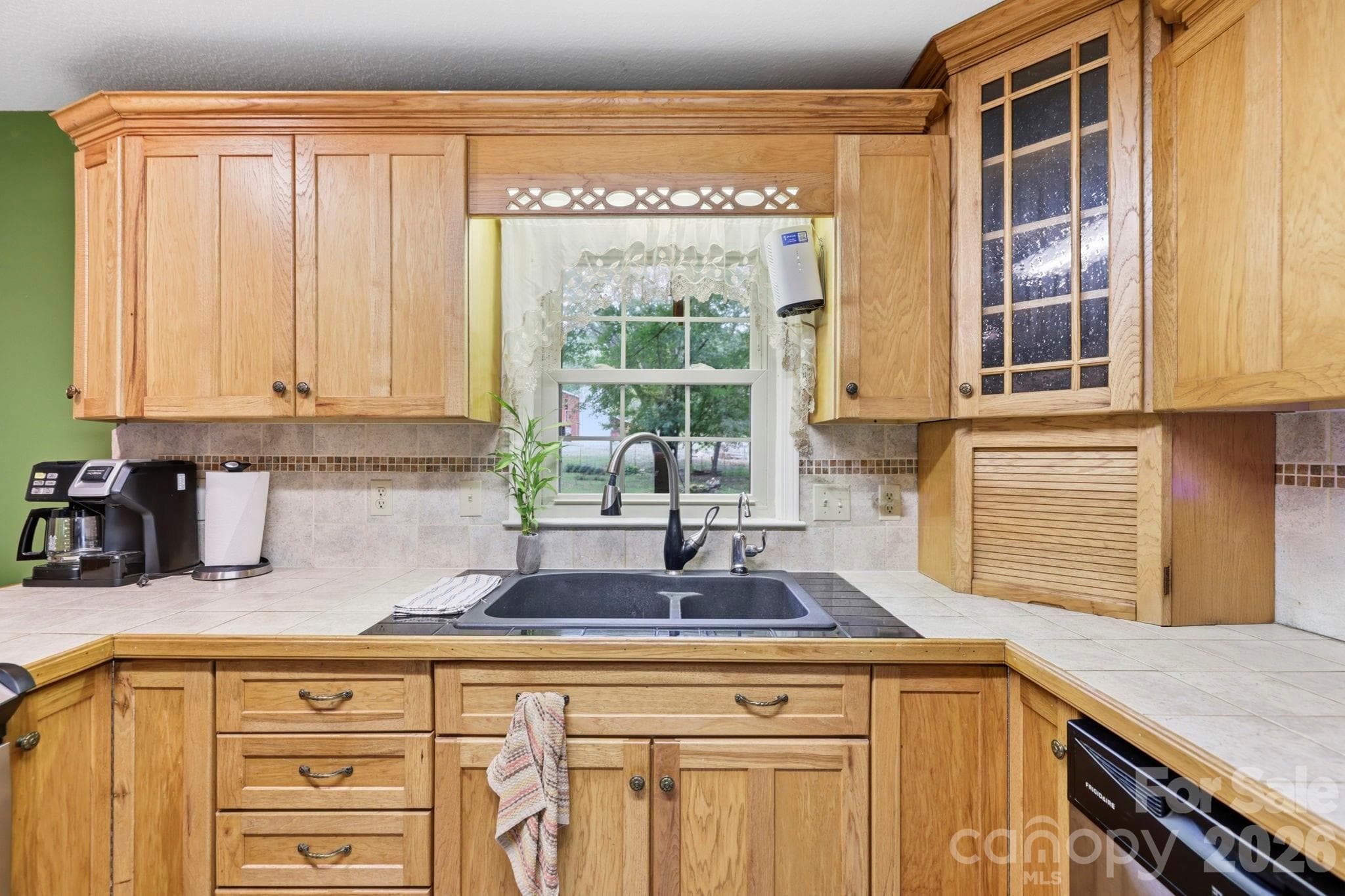 Kitchen - 10687 Cruso Road, Canton