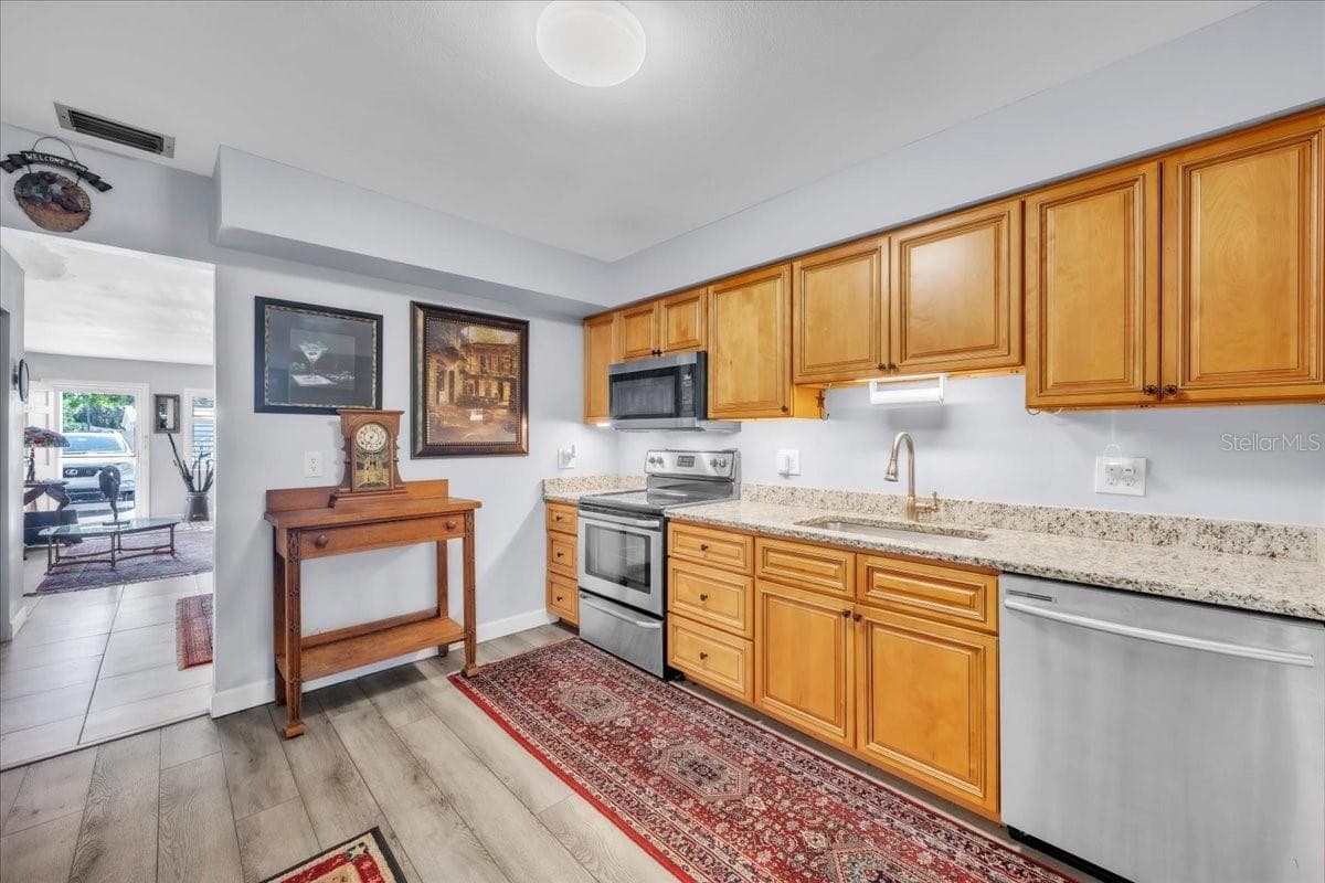Condominium at 6645 1ST AVE N #102, ST PETERSBURG, photo 12 of 24