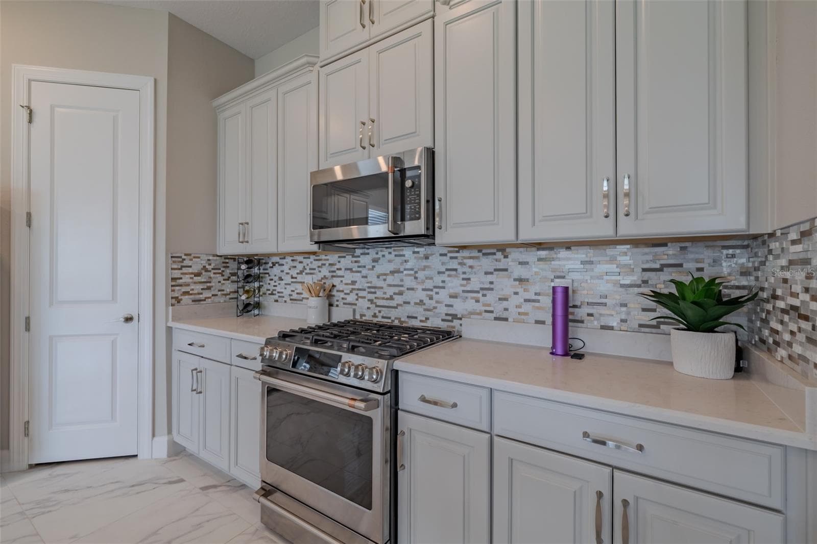 Single Family Residence at 4727 FRECCIA LOOP, WESLEY CHAPEL, photo 7 of 52