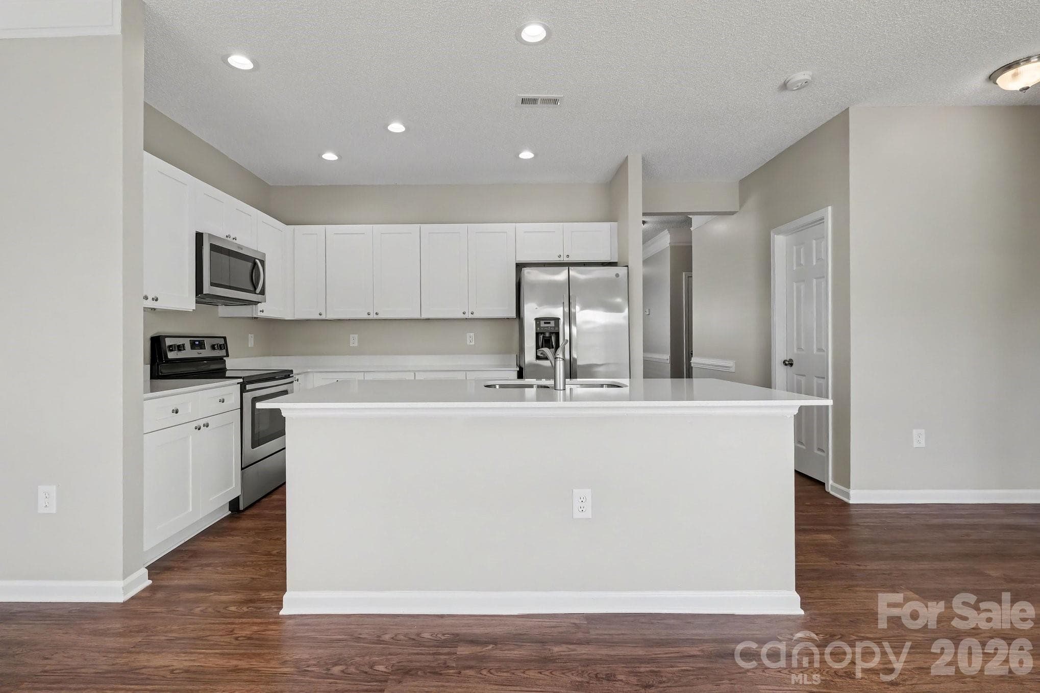 Single Family Residence at 8935 Hedge Maple Road, Charlotte, photo 9 of 22