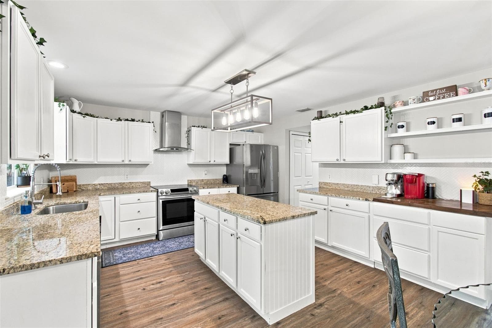 Single Family Residence at 12954 TRIBUTE DR, RIVERVIEW, photo 14 of 50
