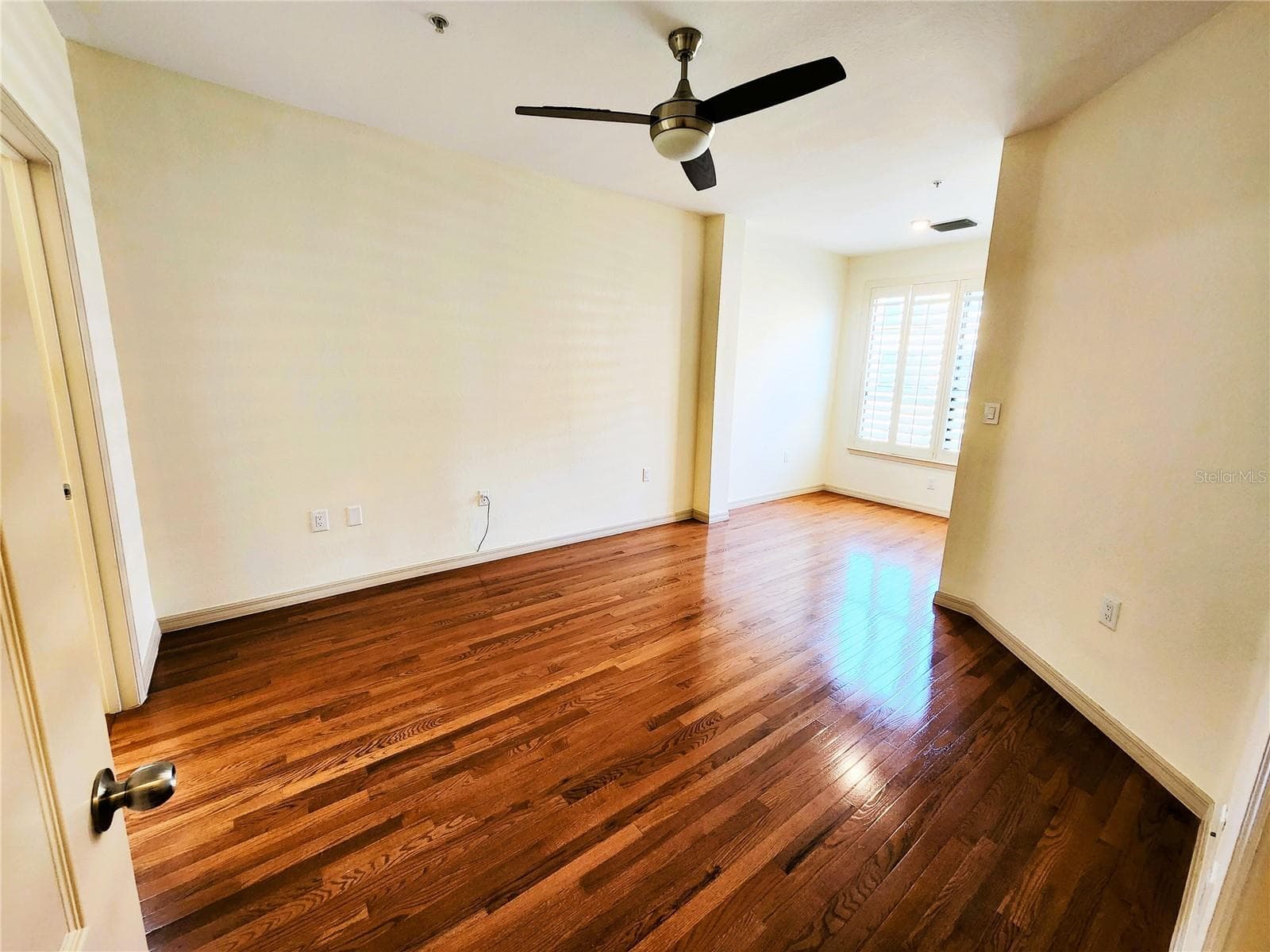 Condominium at 2733 VIA CIPRIANI #820B, CLEARWATER, photo 15 of 47