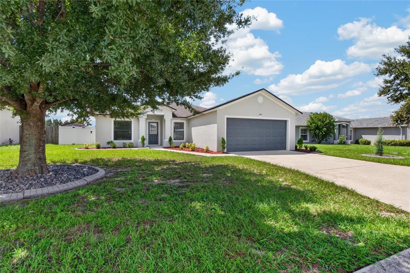 Single Family Residence at 212 MAJESTIC GARDENS LN, WINTER HAVEN, photo 6 of 48