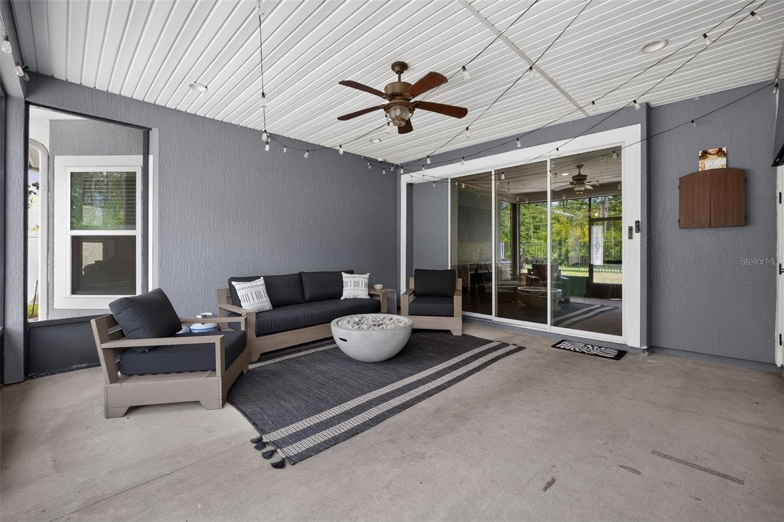 Single Family Residence at 161 S COOPERS HAWK WAY, PALM COAST, photo 23 of 74