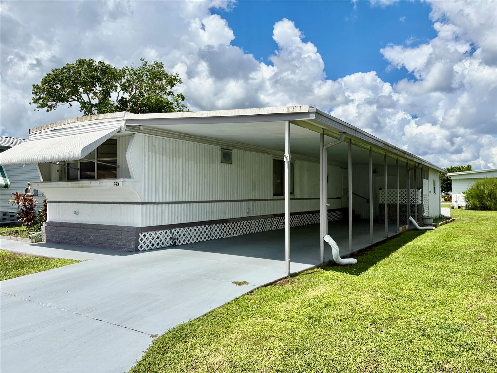 Carport & Storage Room - 5316 53RD AVE E #C21, BRADENTON