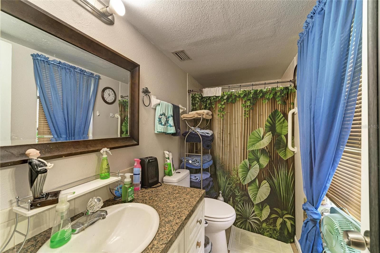 Single Family Residence at 21507 BANCROFT AVE, PORT CHARLOTTE, photo 15 of 29